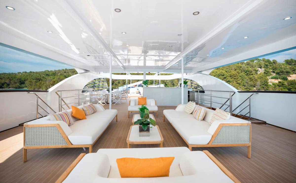 Dubrovnikcharter exterior1