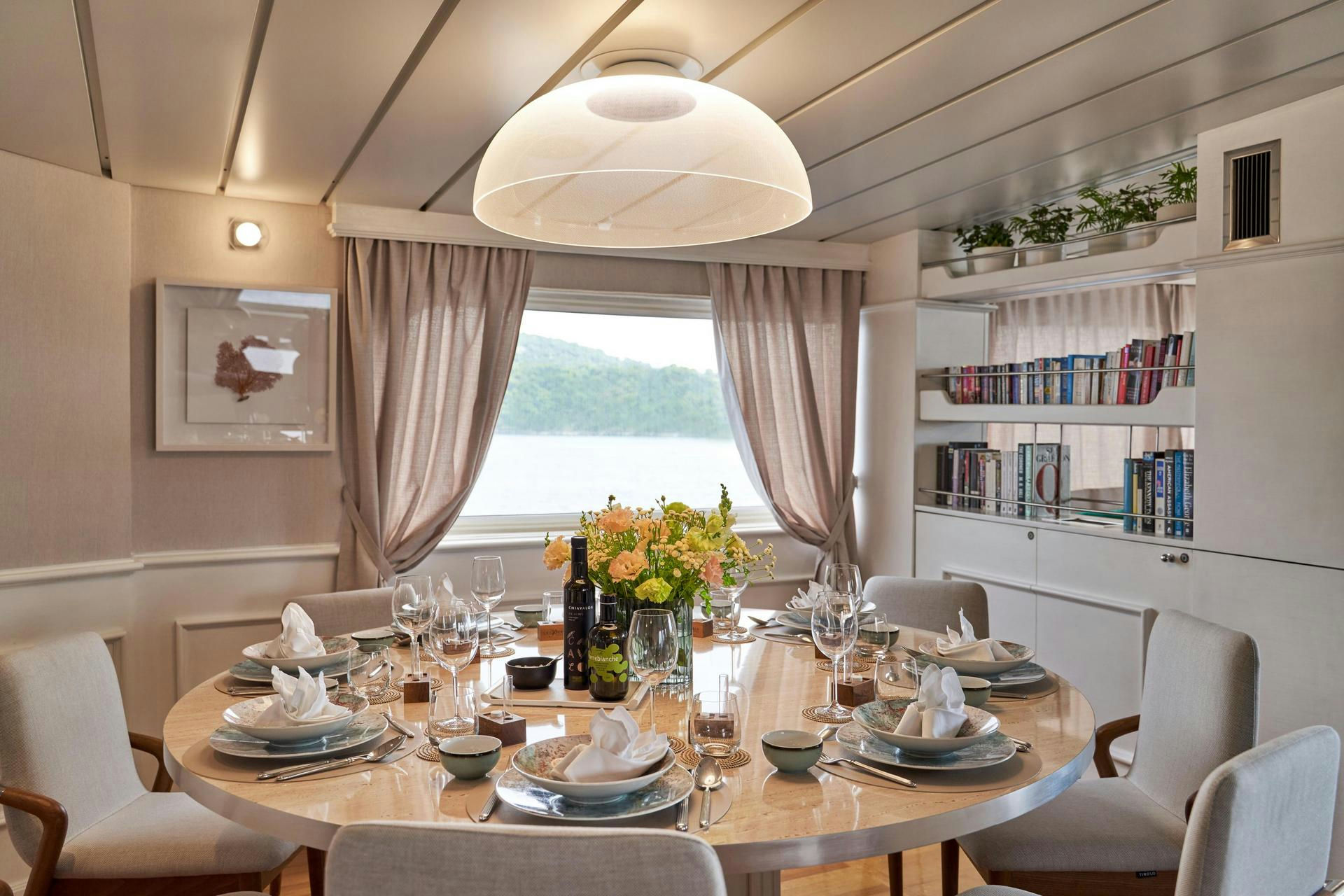 Interior La Perla image 35