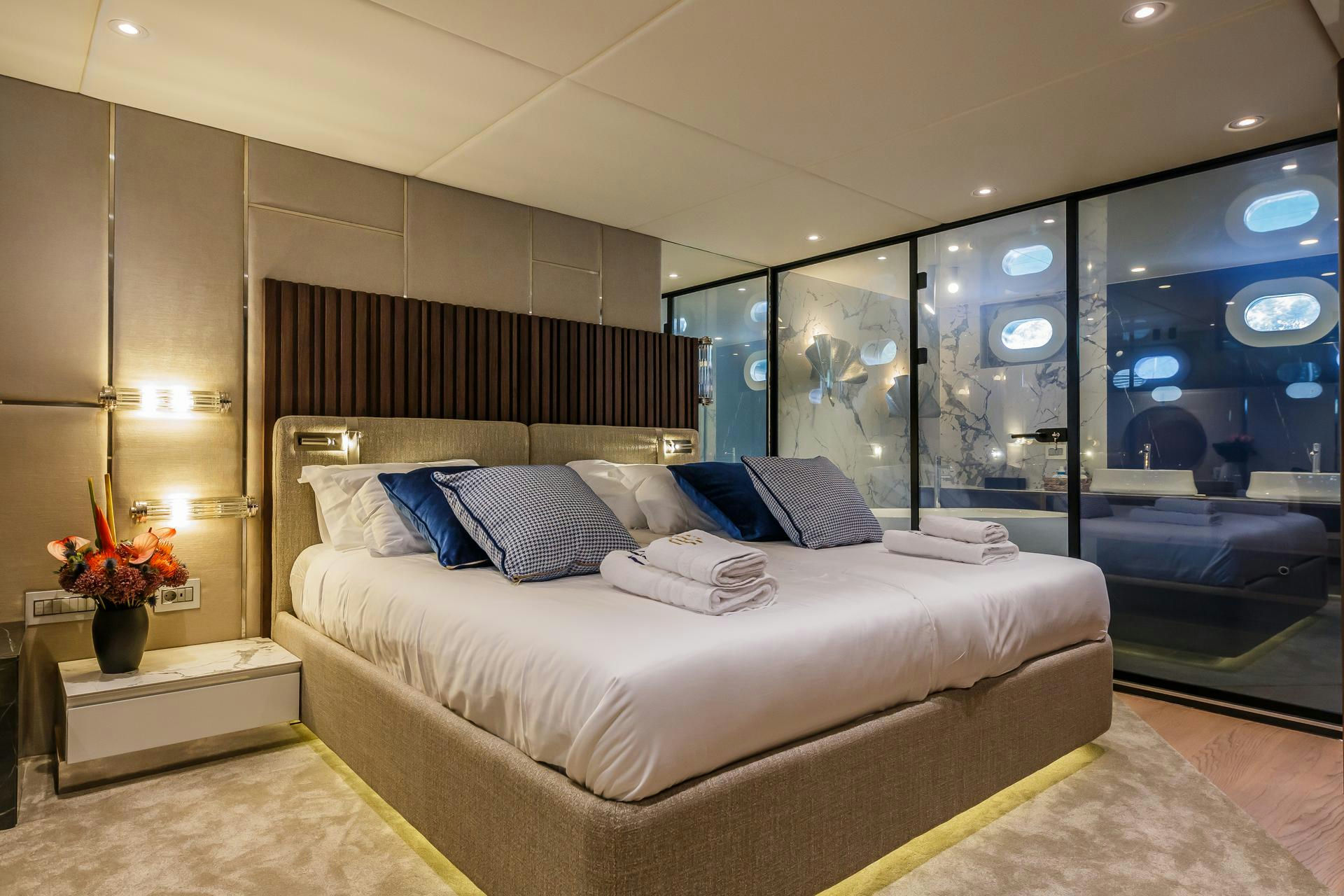 Interior Clase Azul image 14