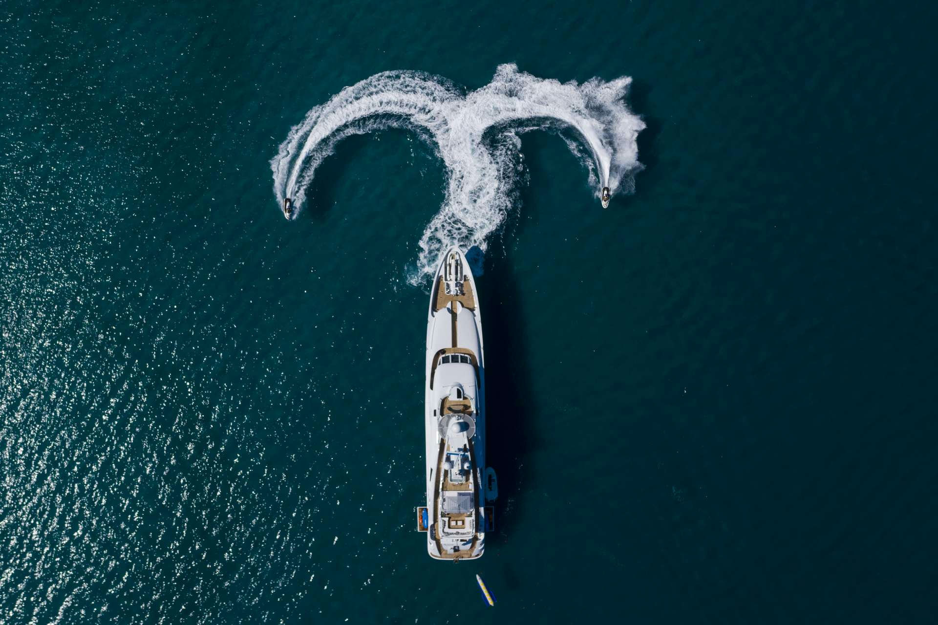 Exterior ISA YACHT 47 image 5