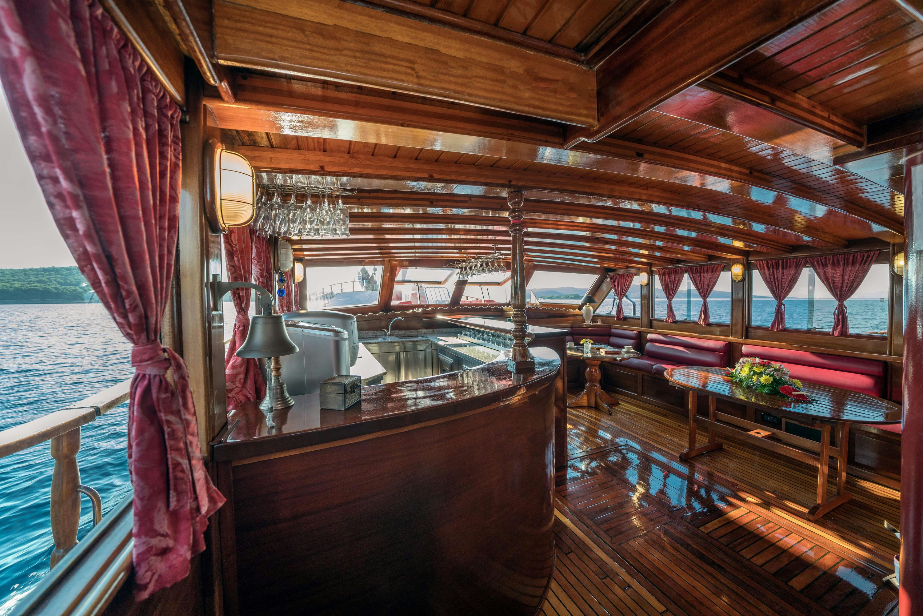 Interior GULET TANGO image 13