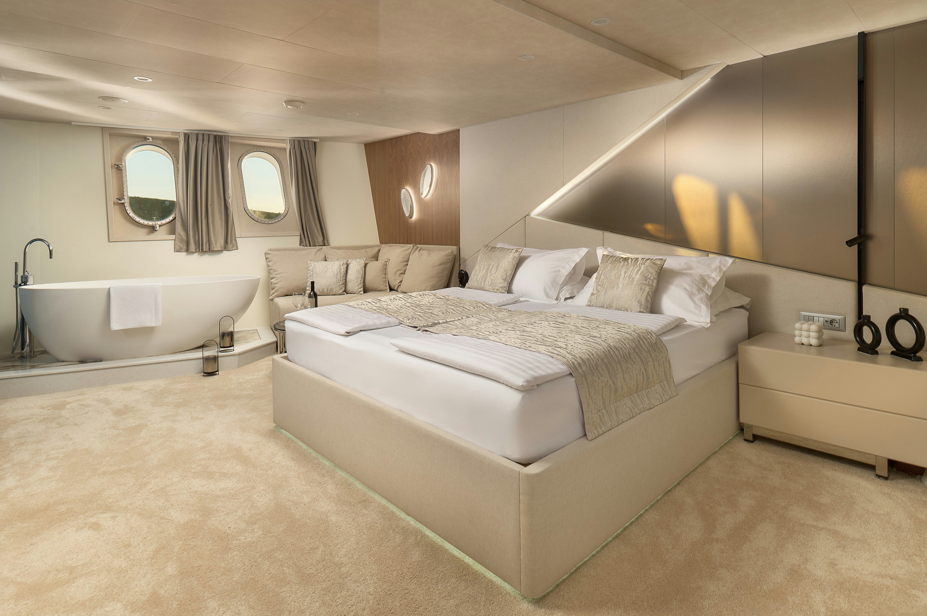 Interior CRISTAL image 10