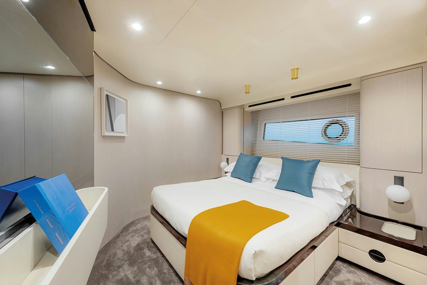 Interior AZIMUT 78 image 17