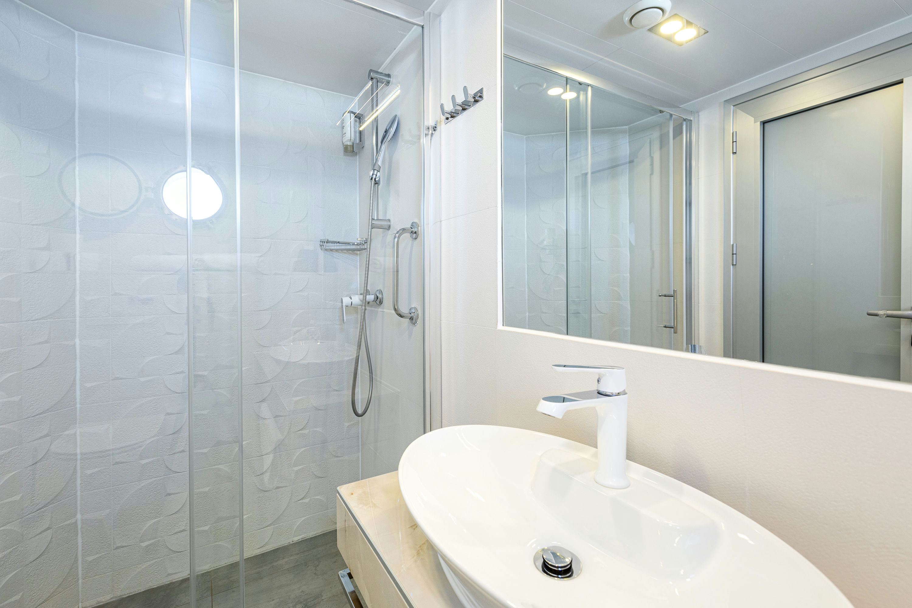 Interior YOLO image 25