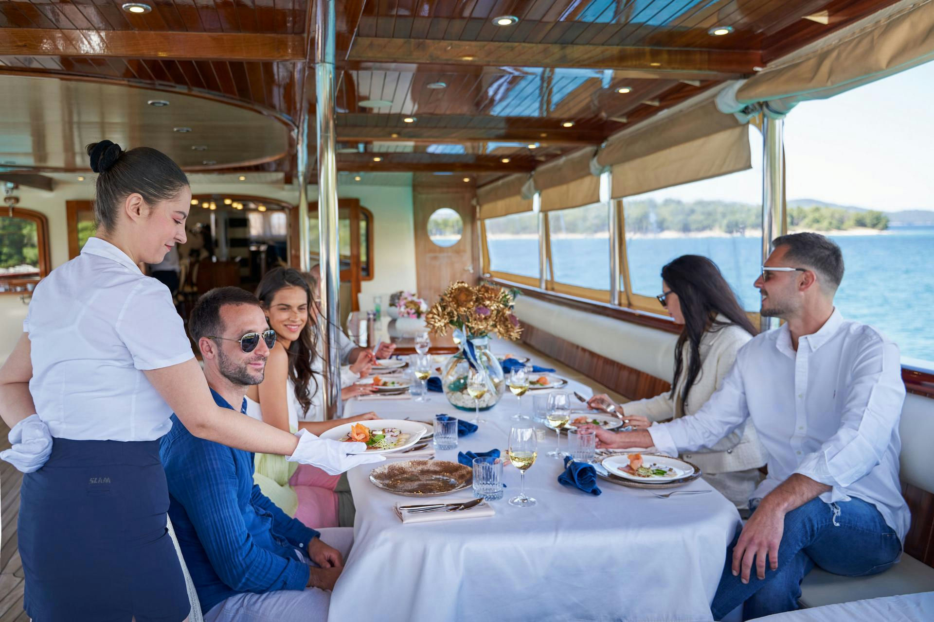 Interior Casablanca image 13