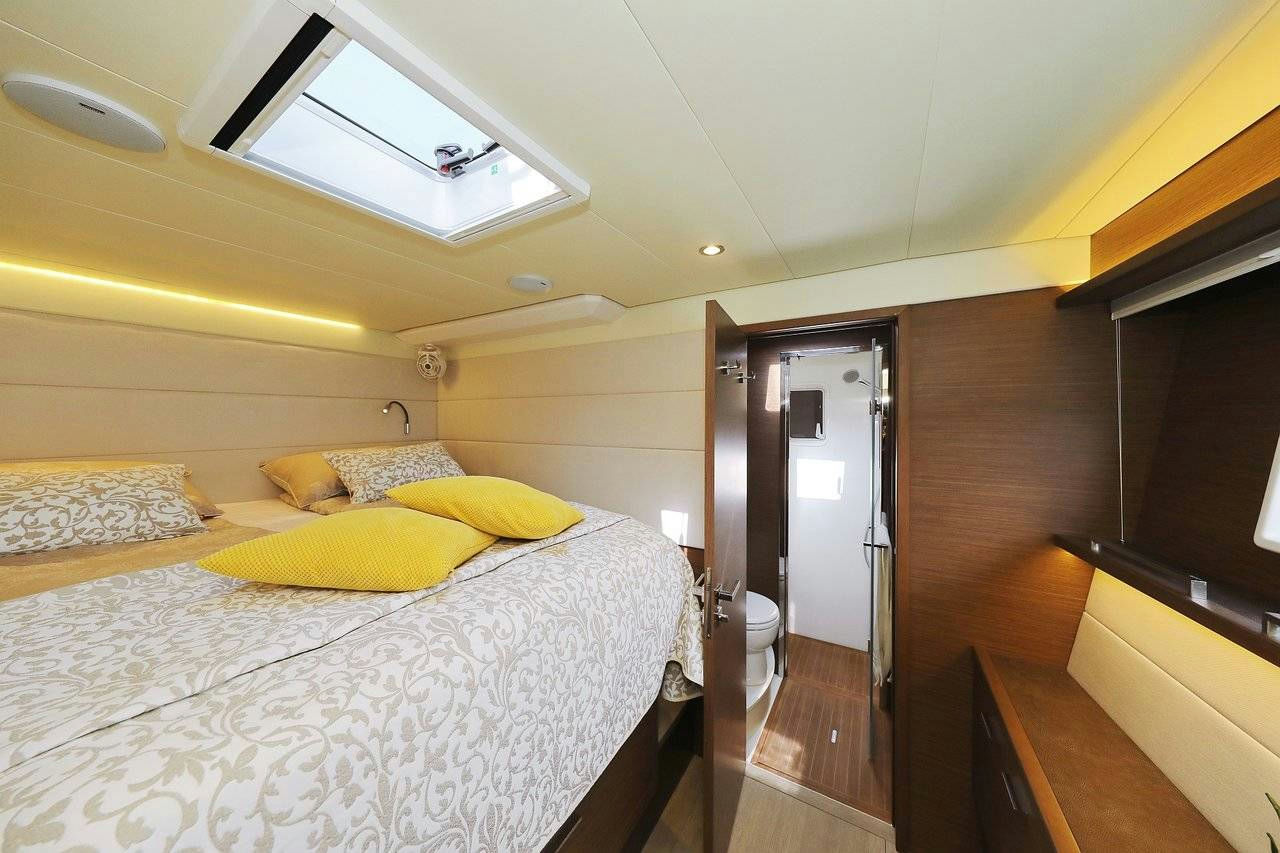 Interior LAGOON 620 image 22