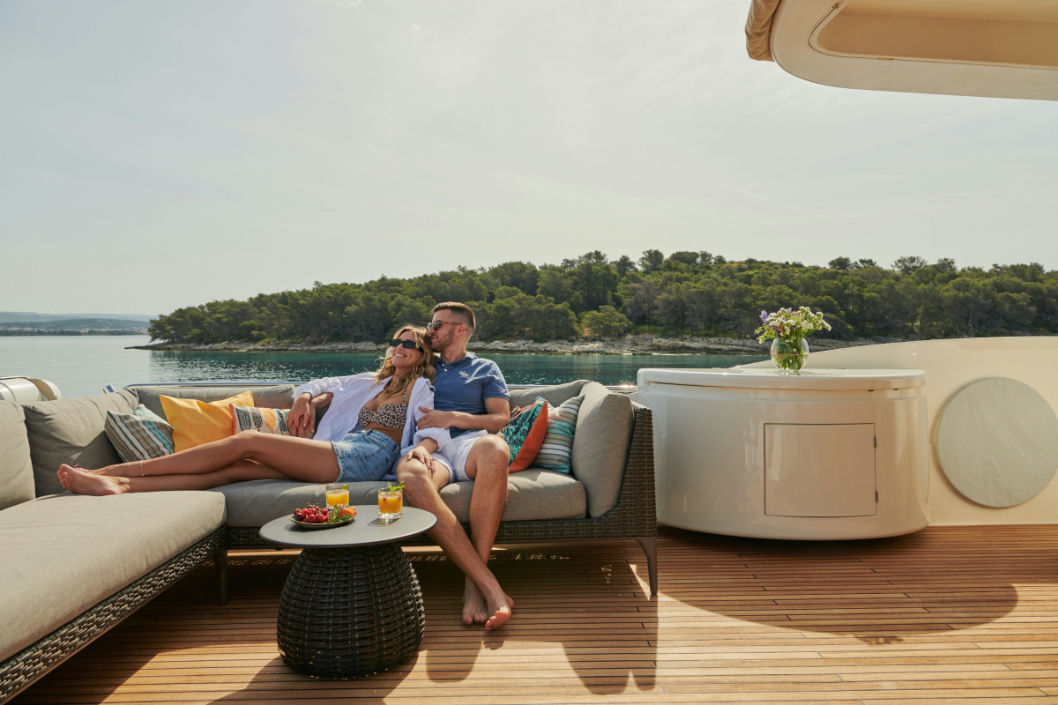 Navetta 26 Friend's Boat Sundeck Lifestyle Dubrovnik Charter