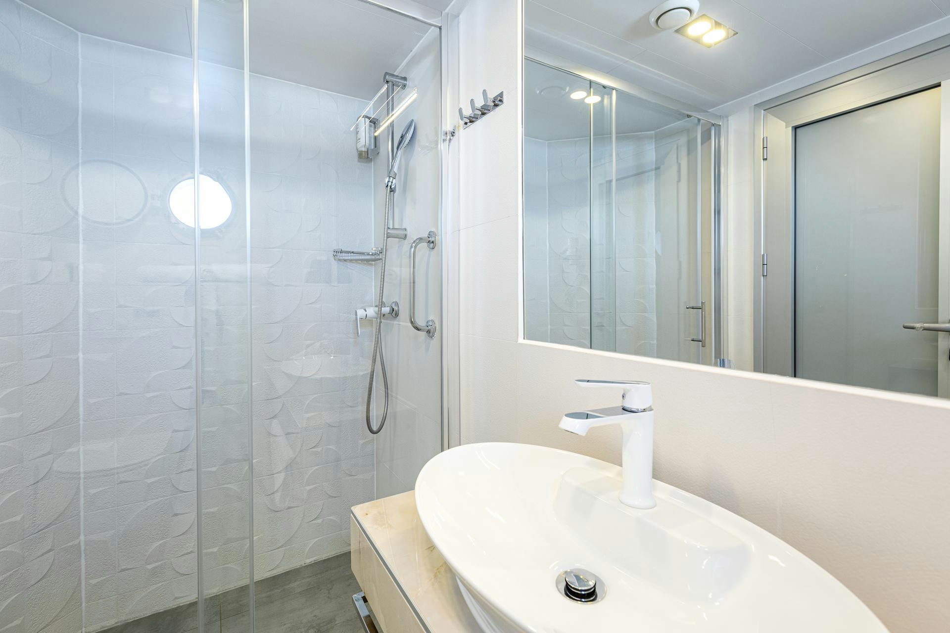 Interior Yolo image 25