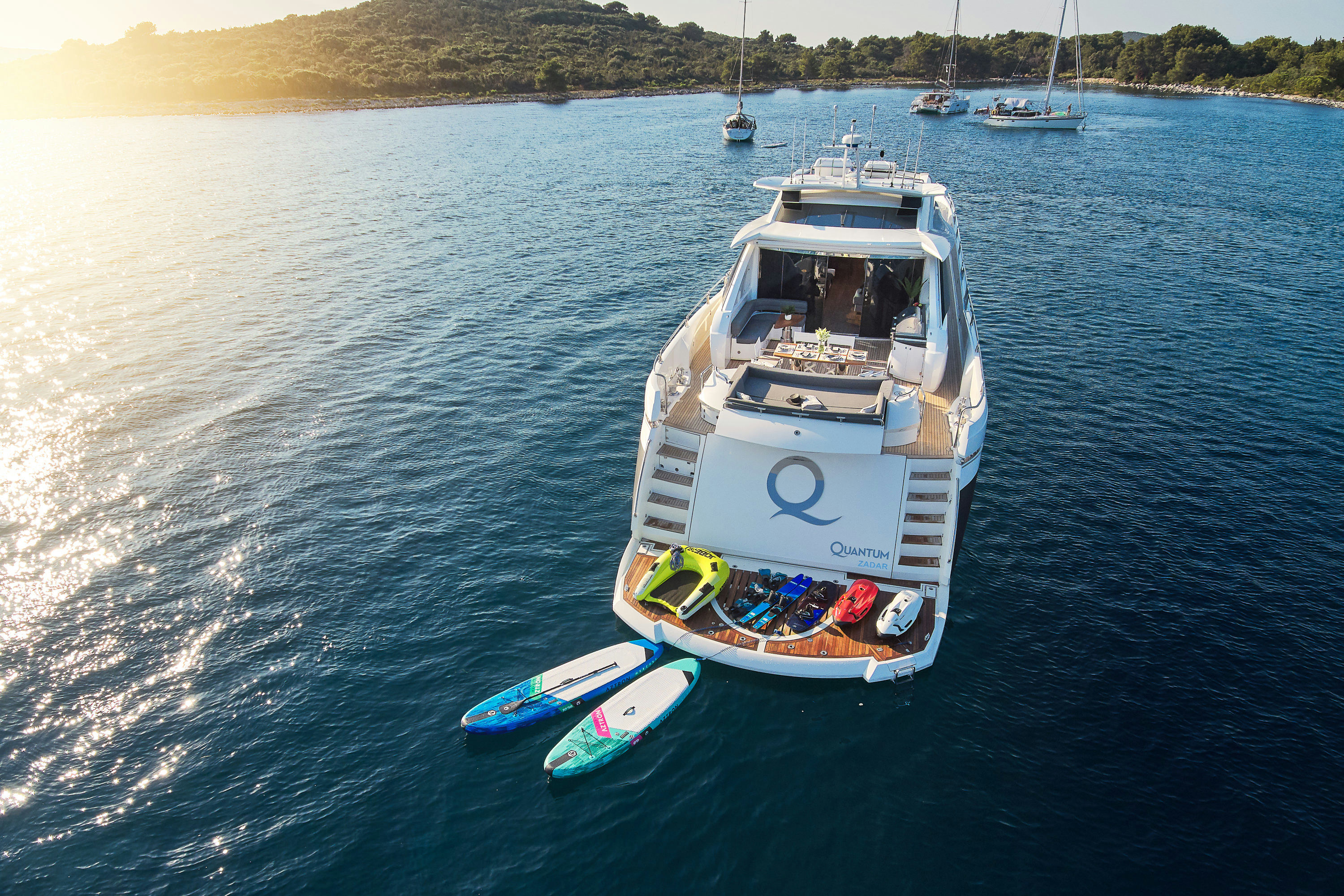 Exterior PREDATOR 108 image 17