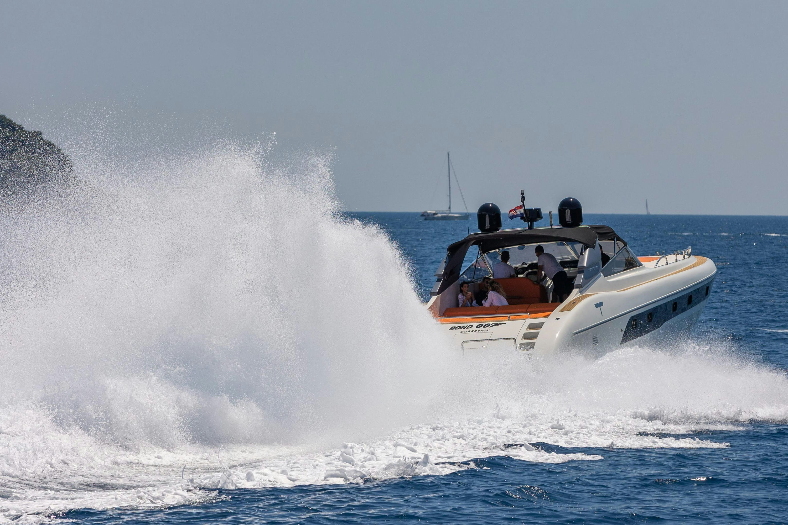 Exterior TECNOMAR MADRAS 64 image 3