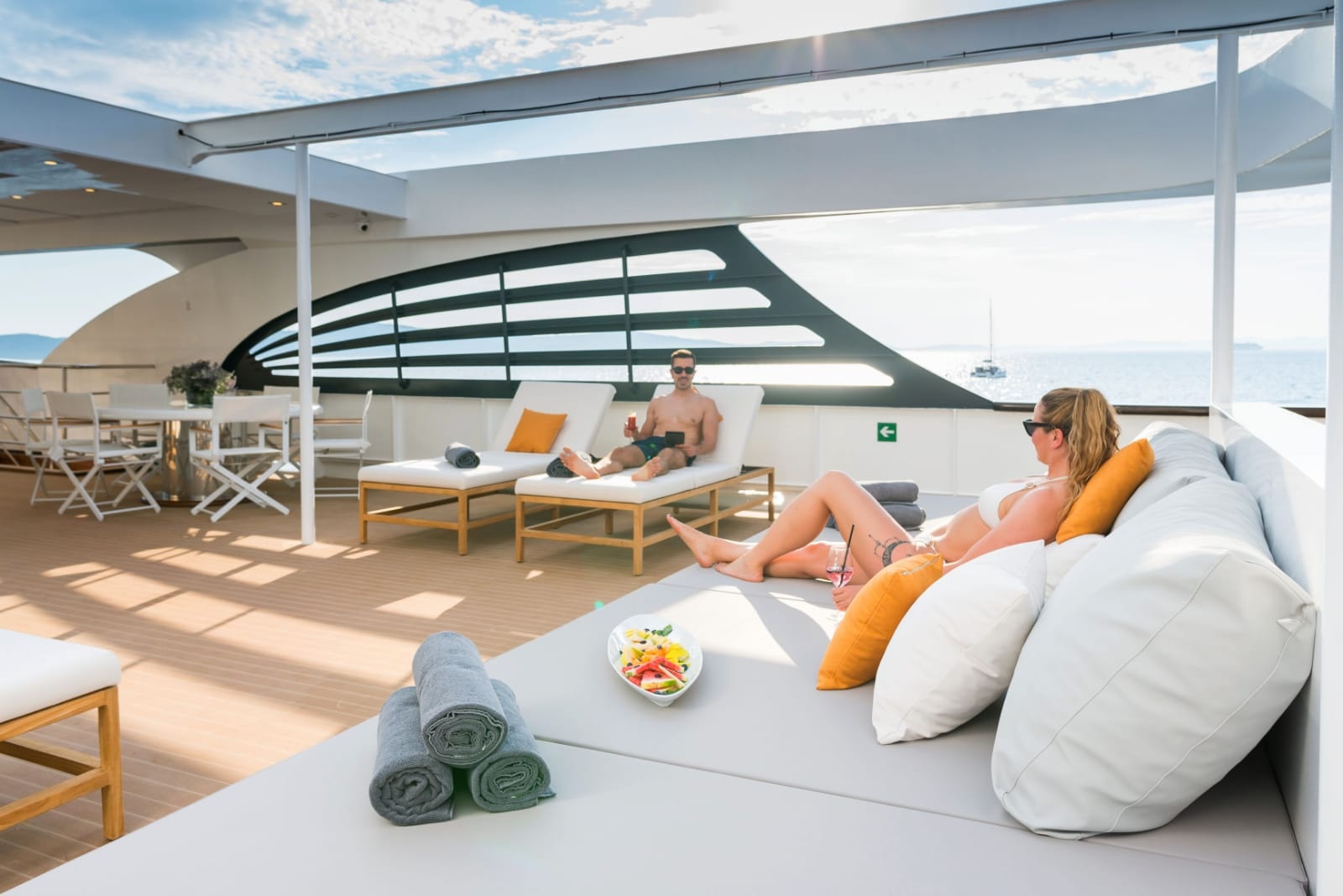 Dubrovnik charter launge1