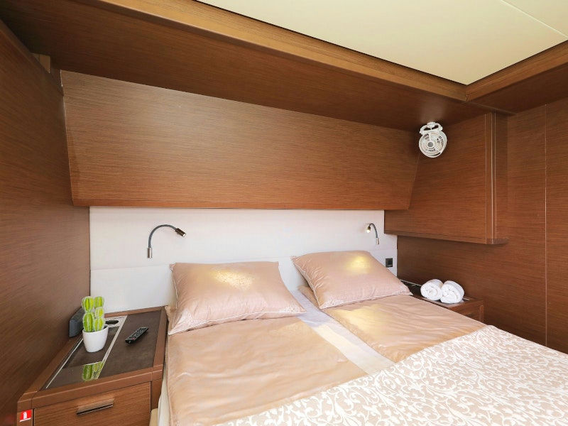 Interior LAGOON 620 image 21