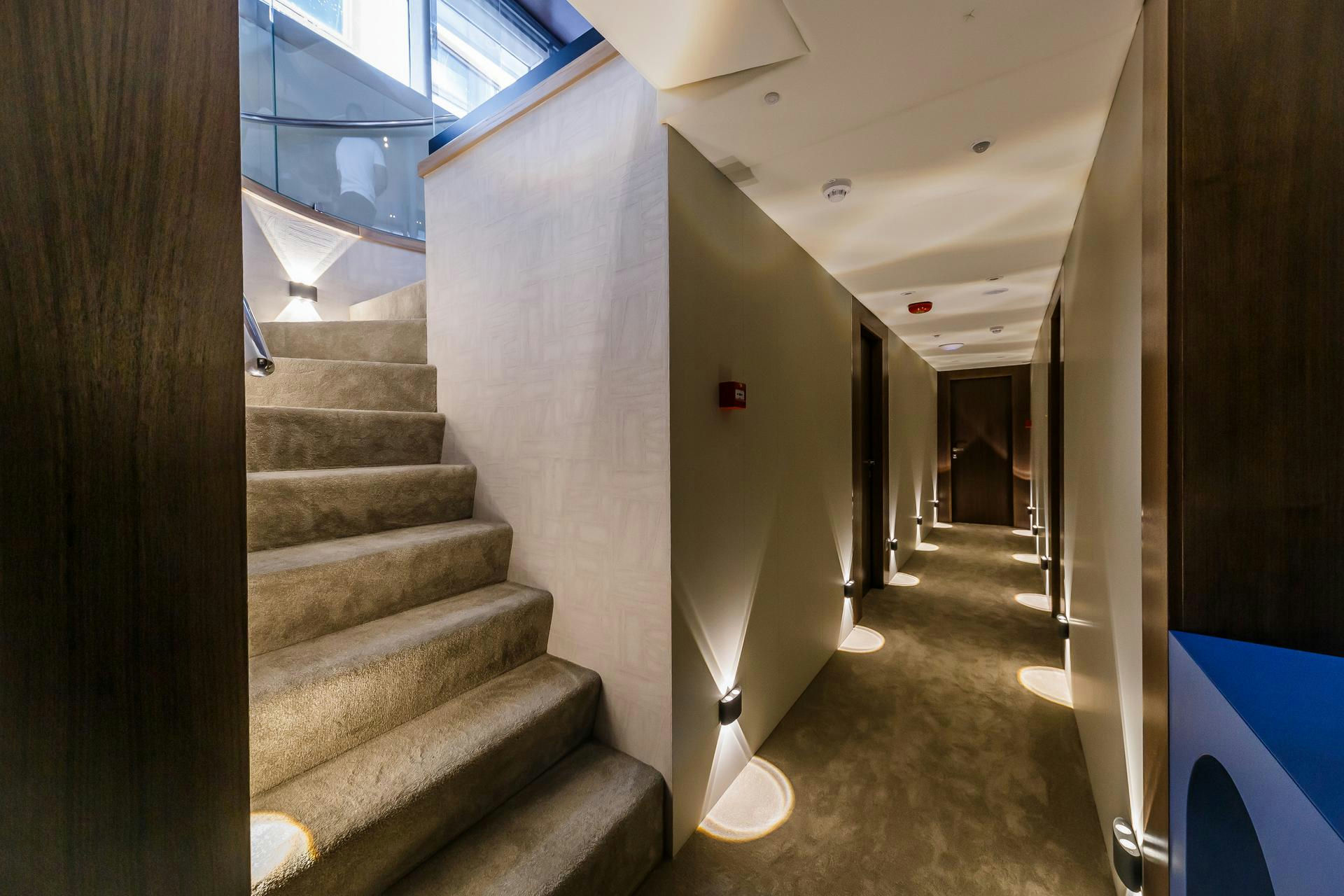 Interior Clase Azul image 22