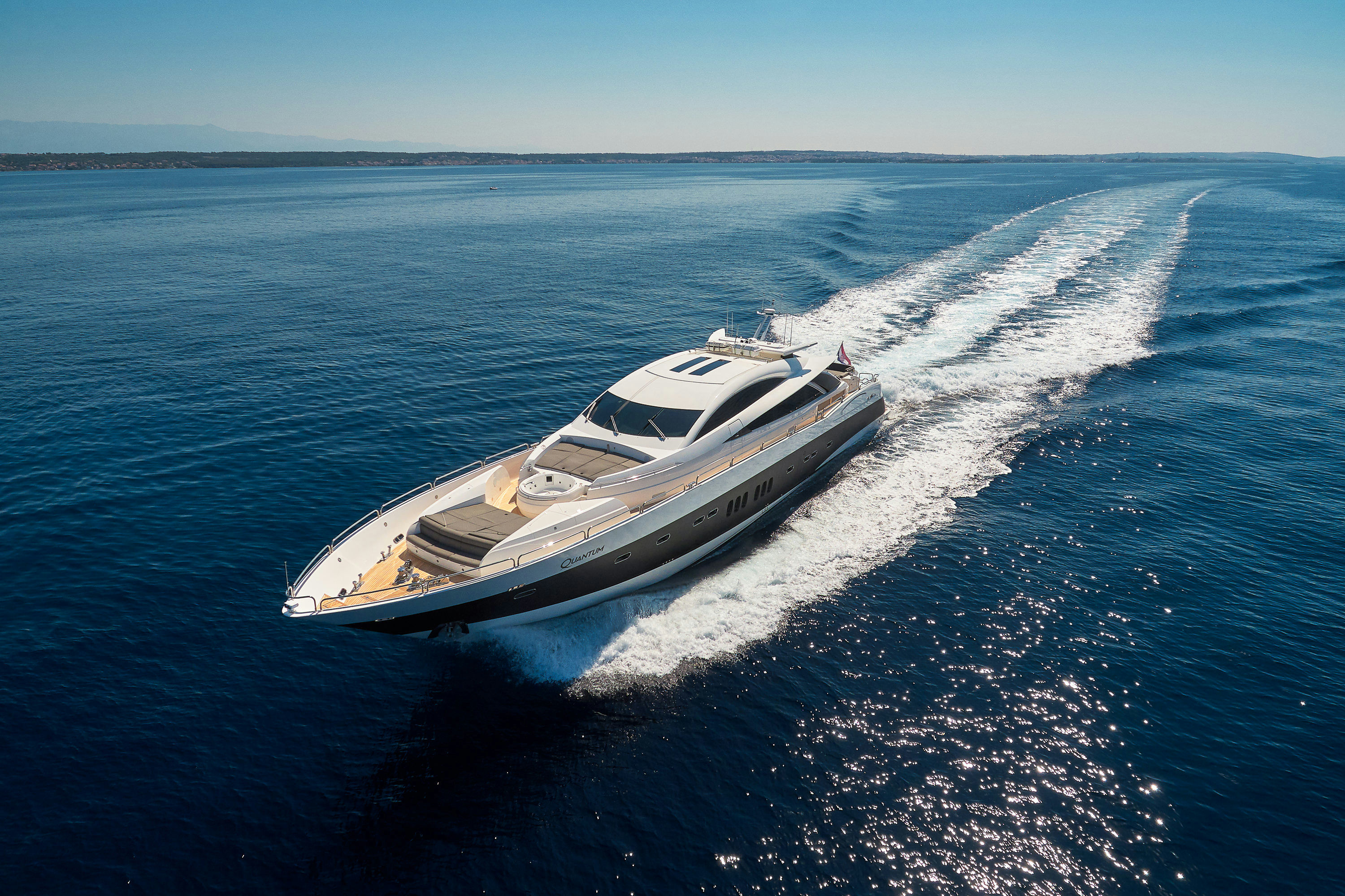 Exterior PREDATOR 108 image 0