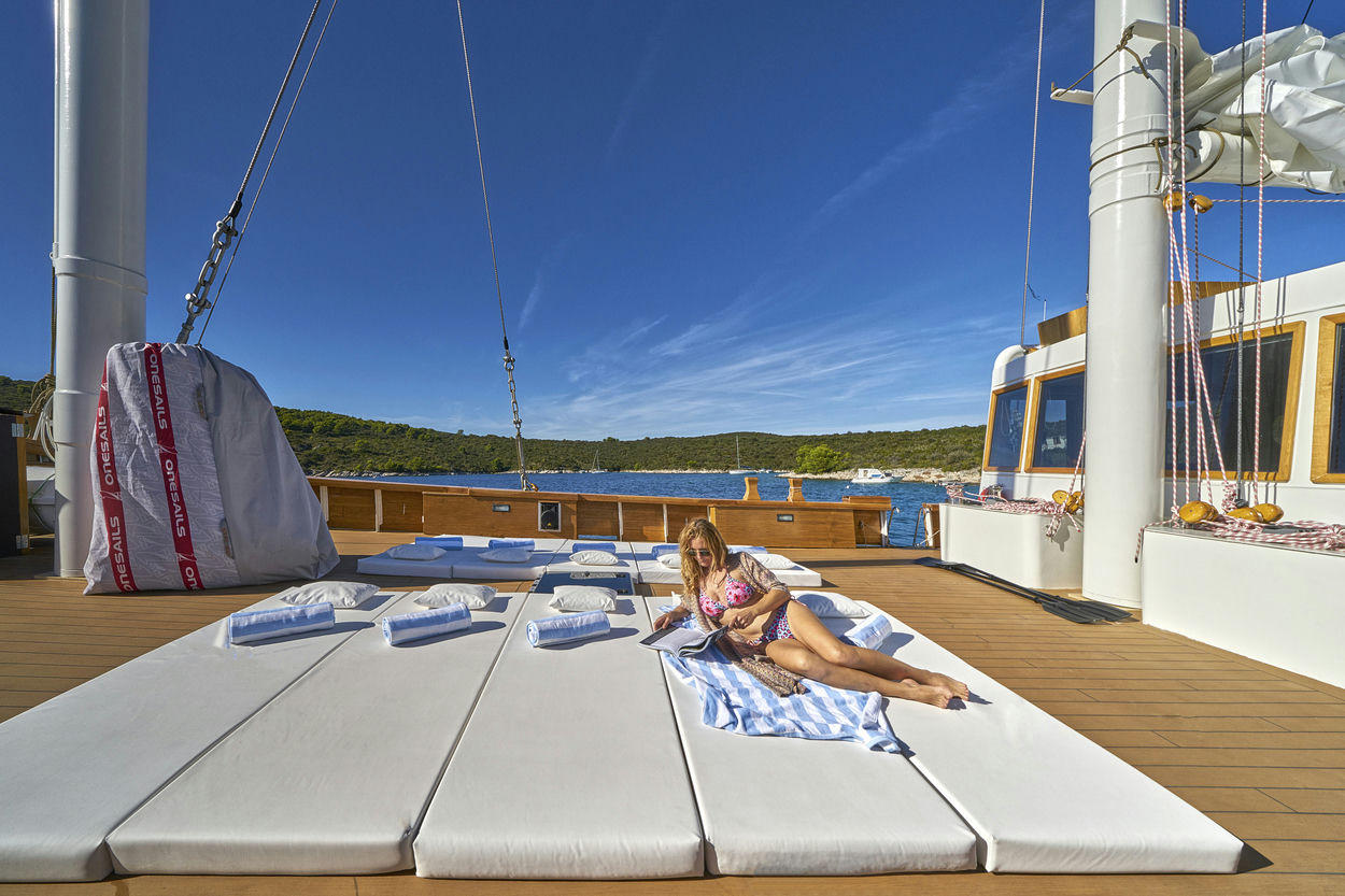 Ardura sunbathing area (7)