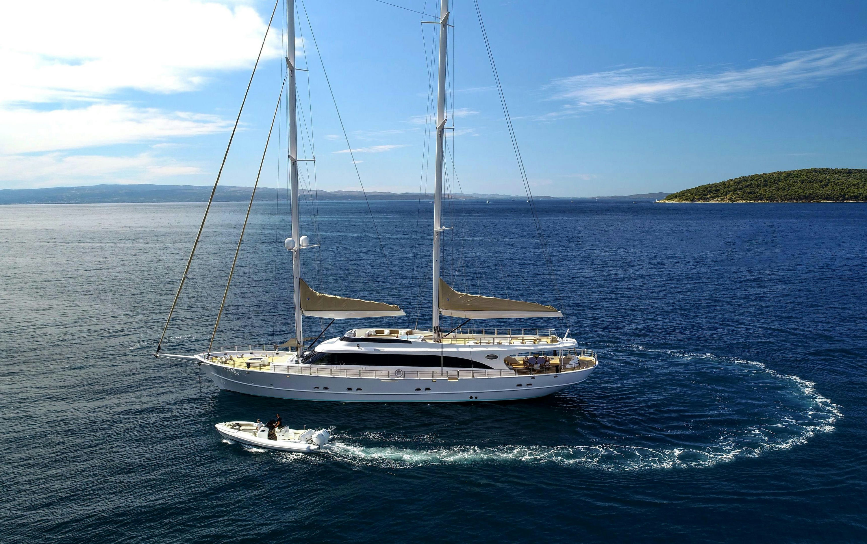 Motor yacht charter in Dubrovnik, Croatia
