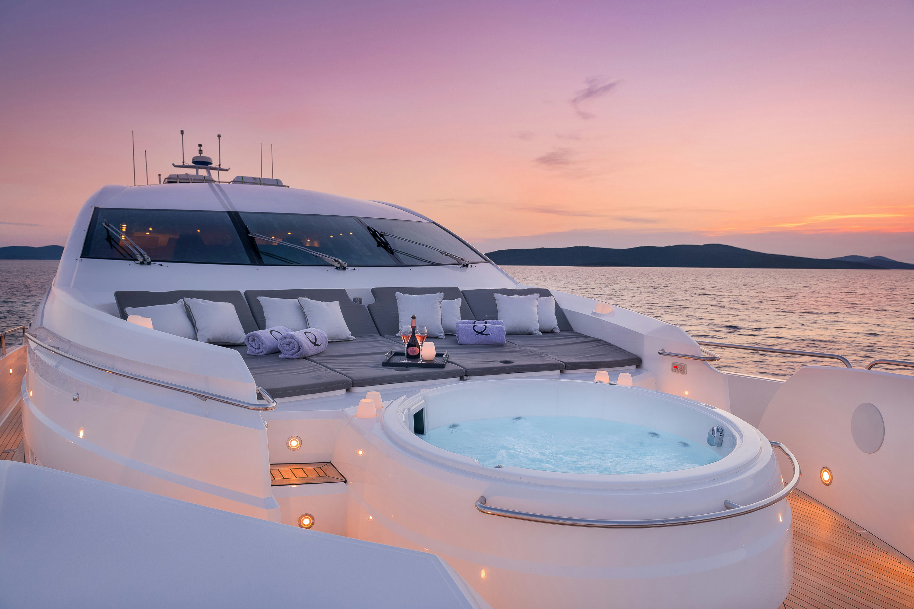 QUANTUM Sunset jacuzzi Dubrovnik Charter