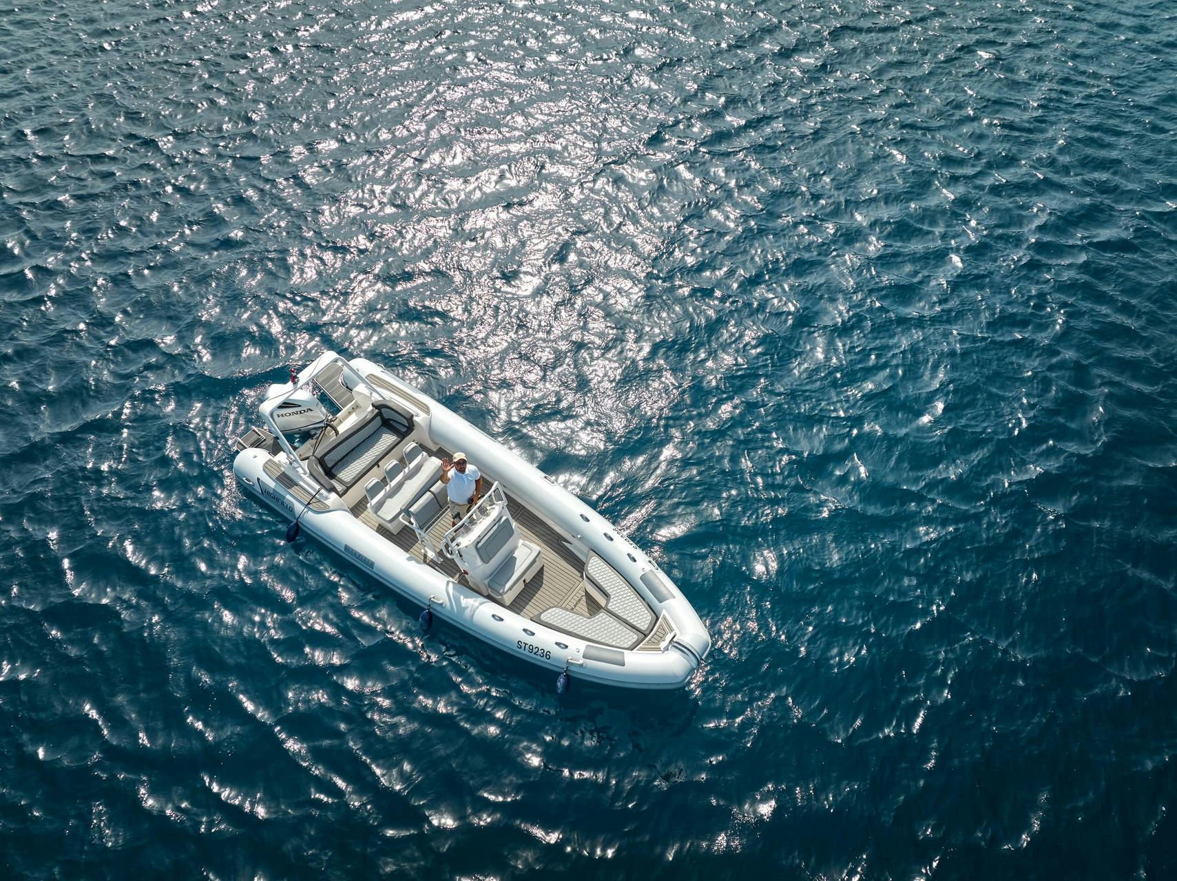 Exterior La Perla image 11