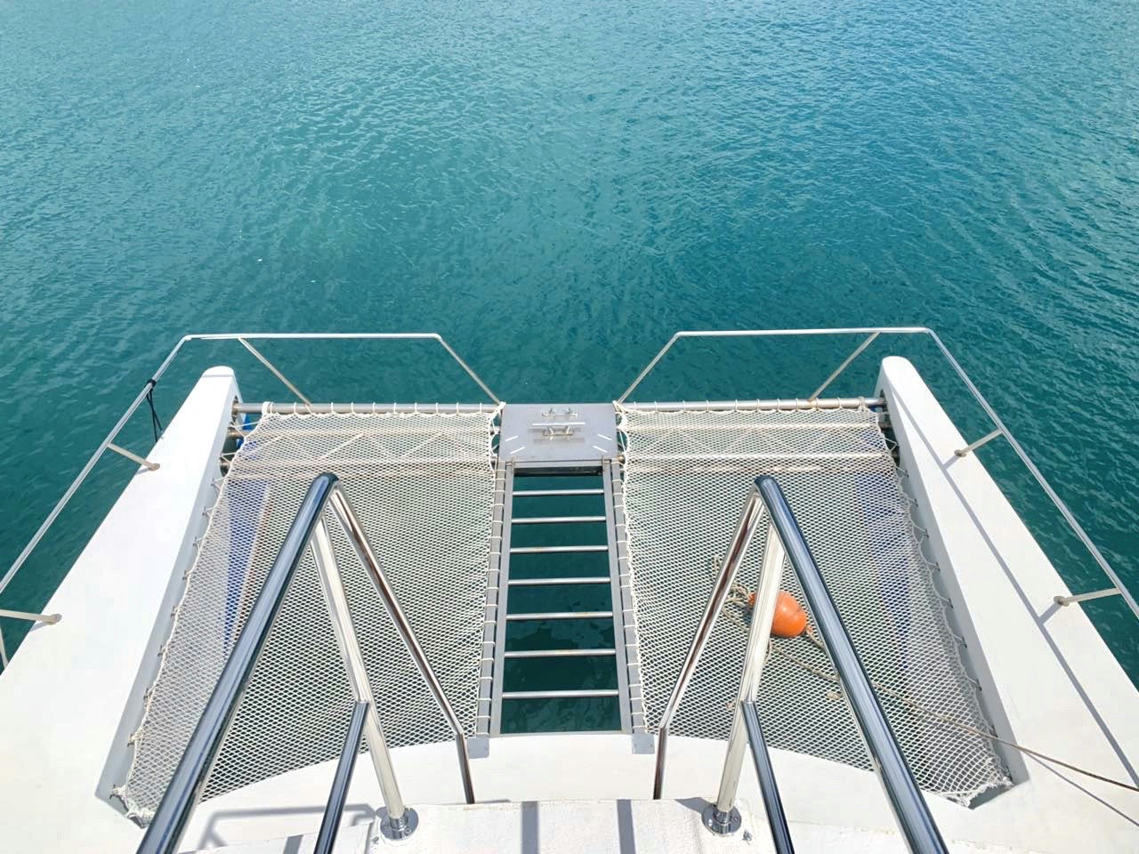 Exterior Day Catamaran 17 image 2