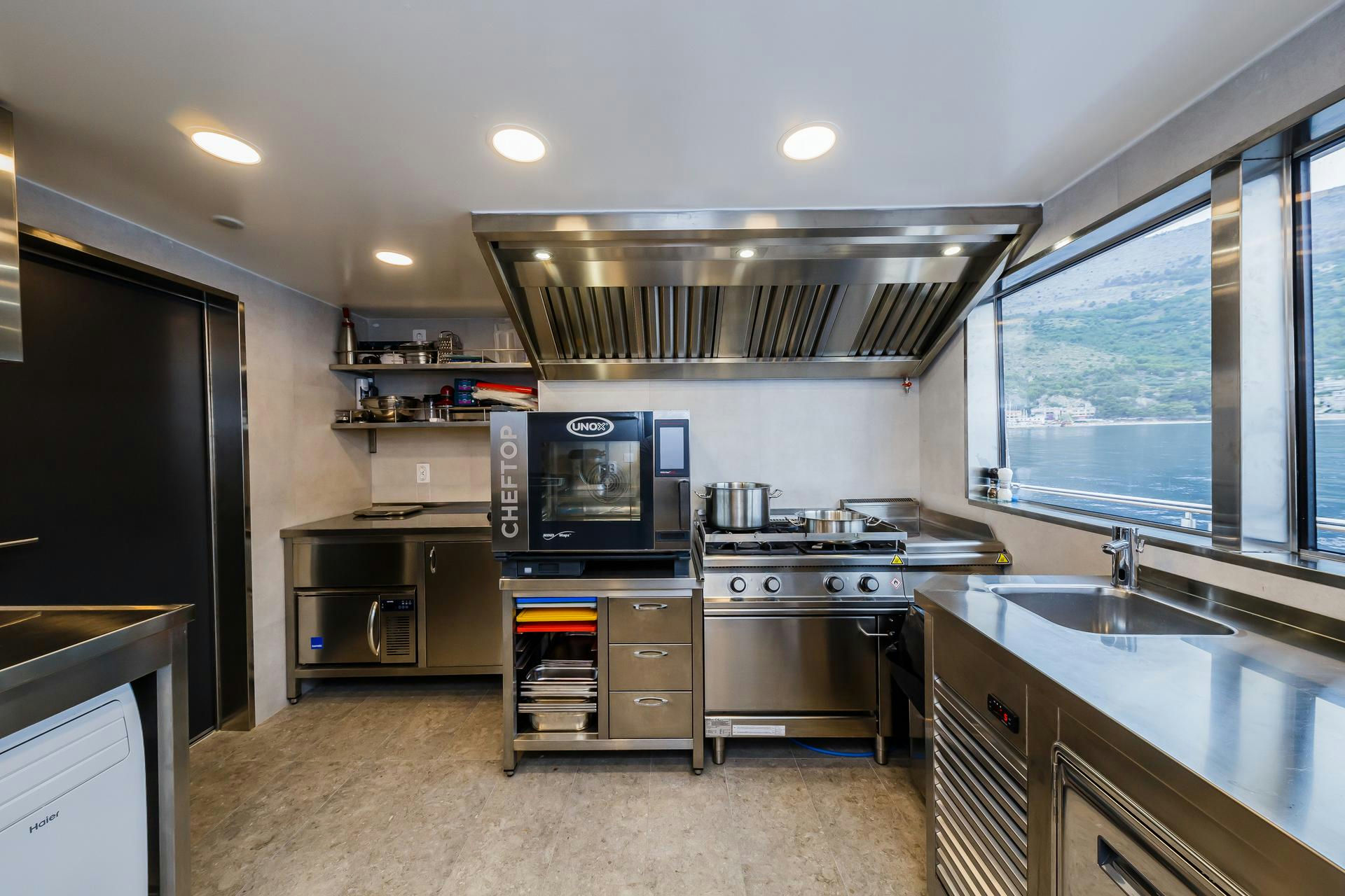 Interior Clase Azul image 24