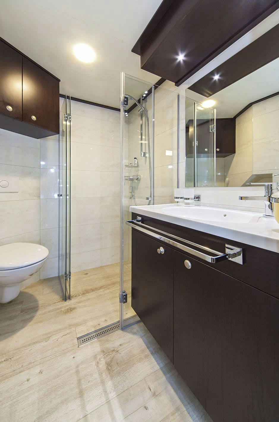 Interior MSY NAVILUX image 19