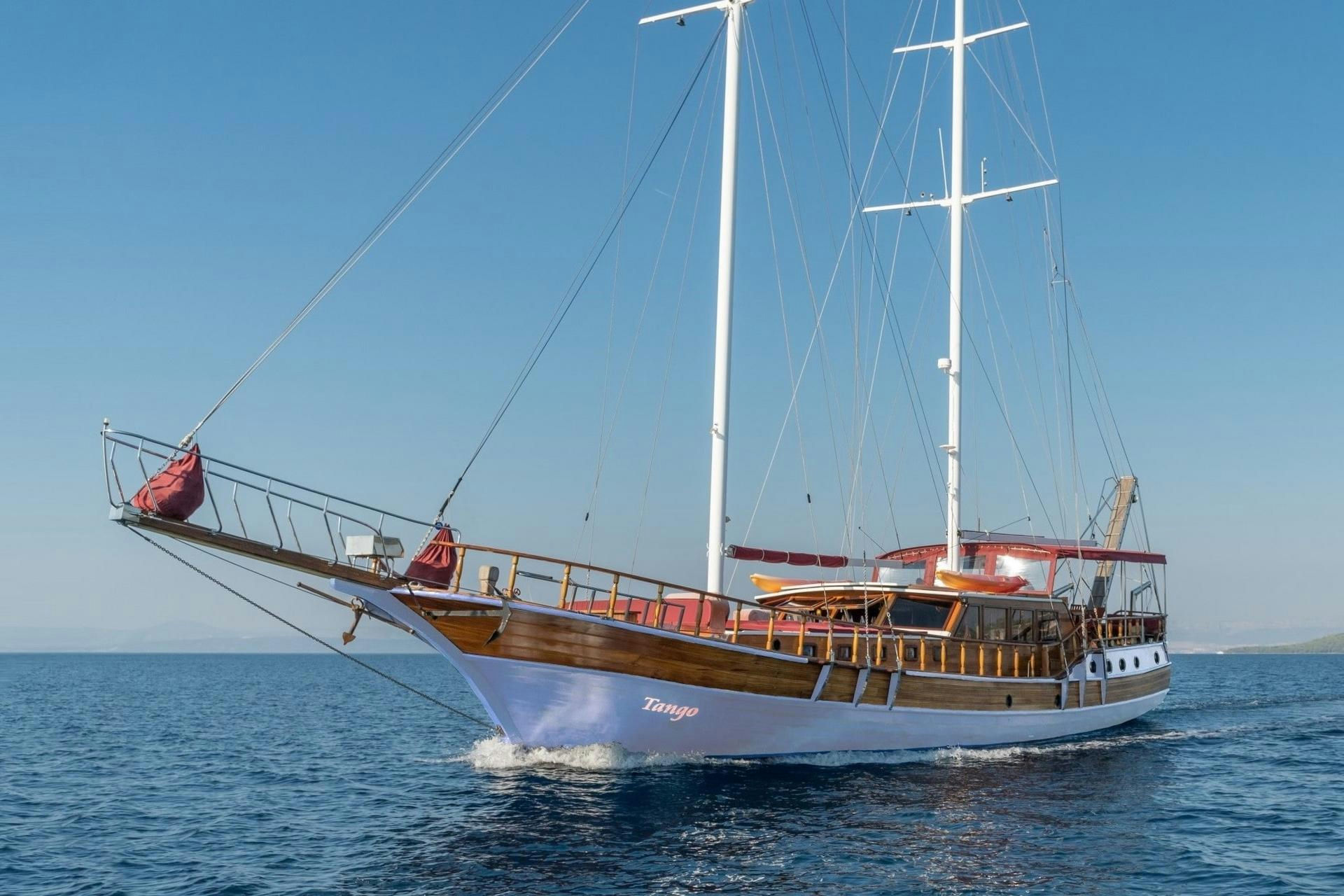 Exterior Gulet Tango image 5