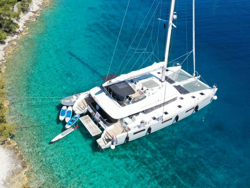 Exterior LAGOON 620 image 0