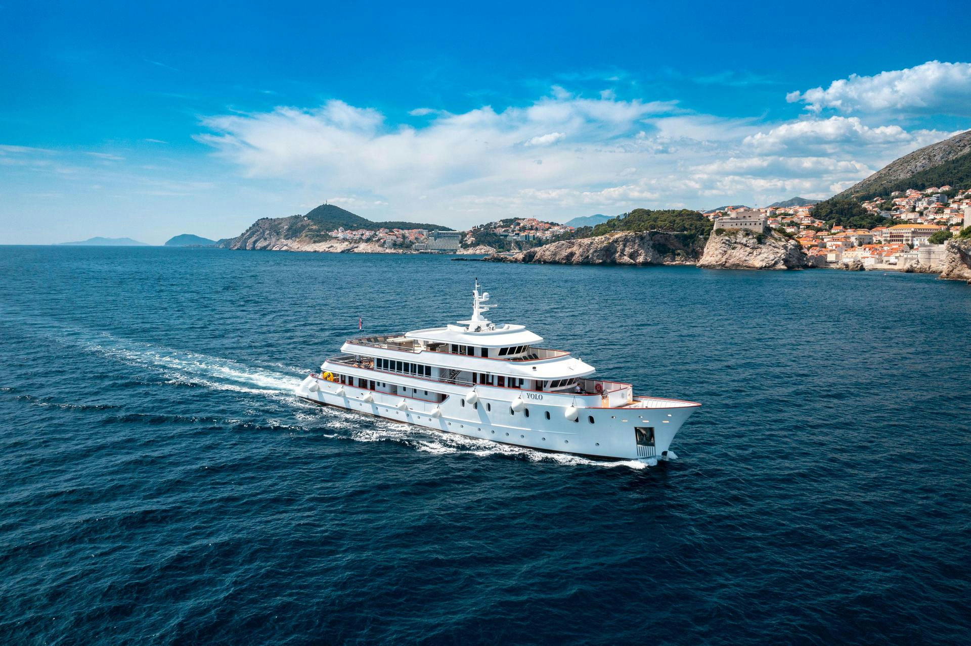 Yachts for large groups category