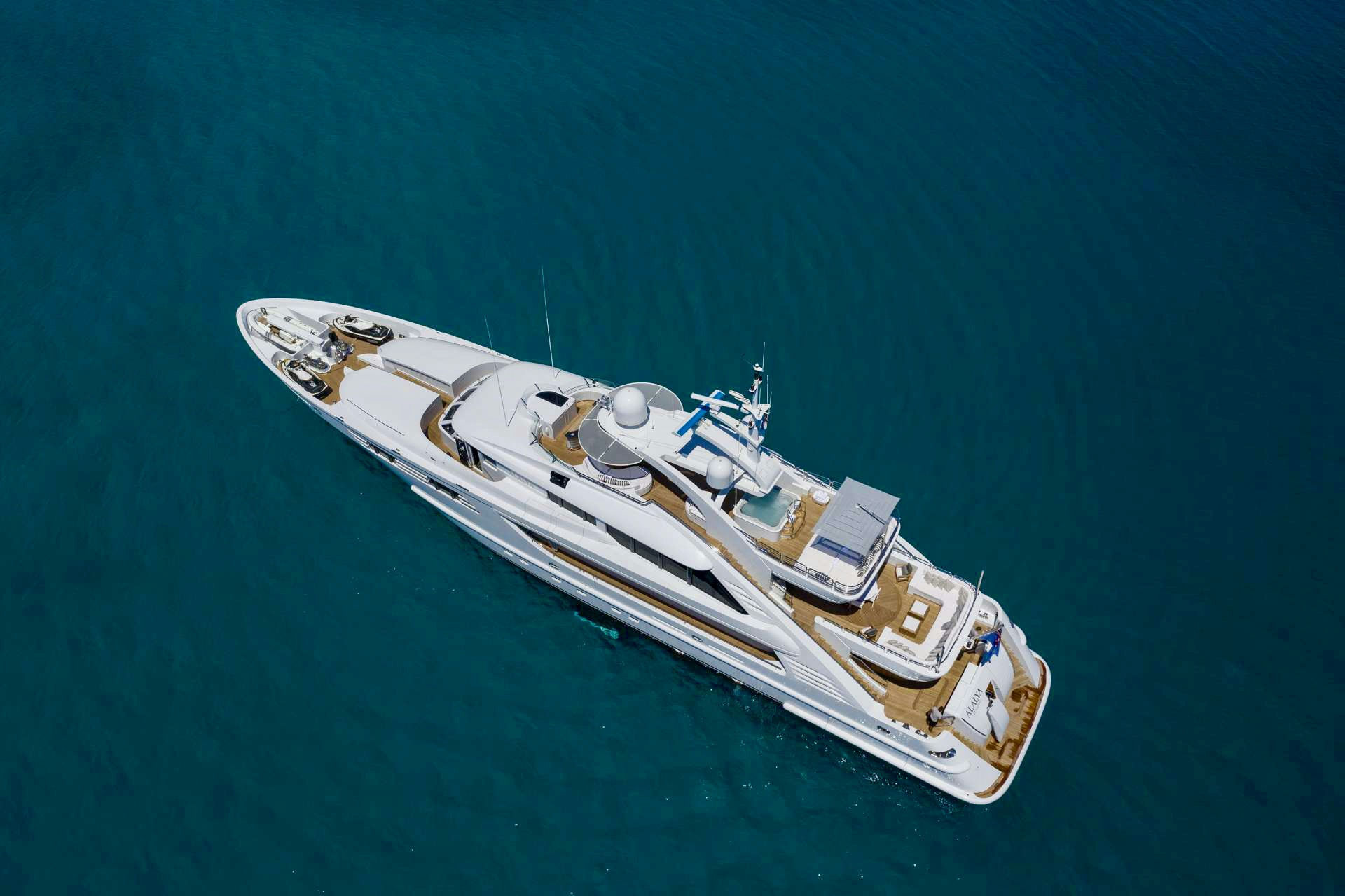 Exterior ISA YACHT 47 image 1