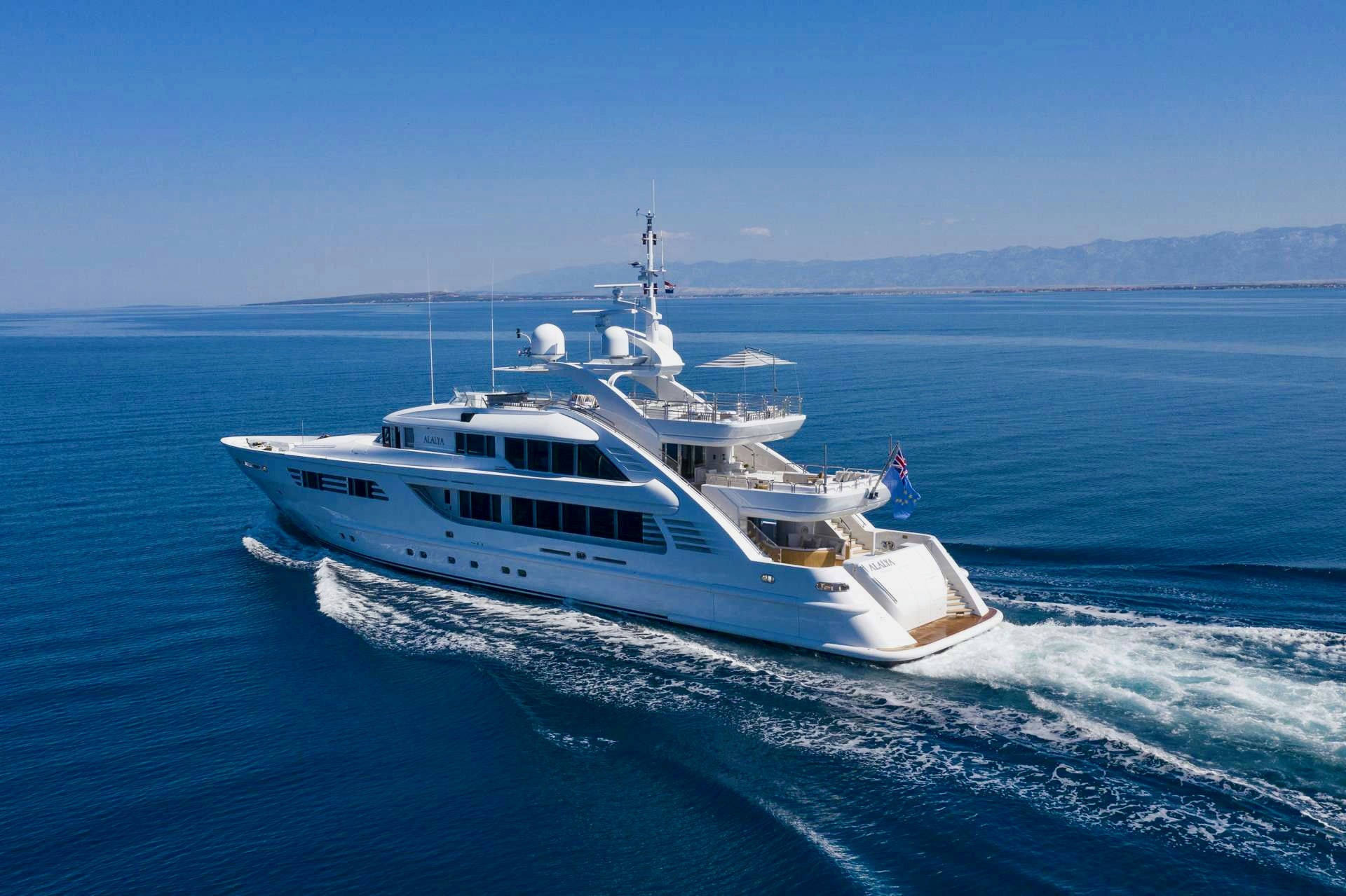 Isa Yacht 47 photo 7