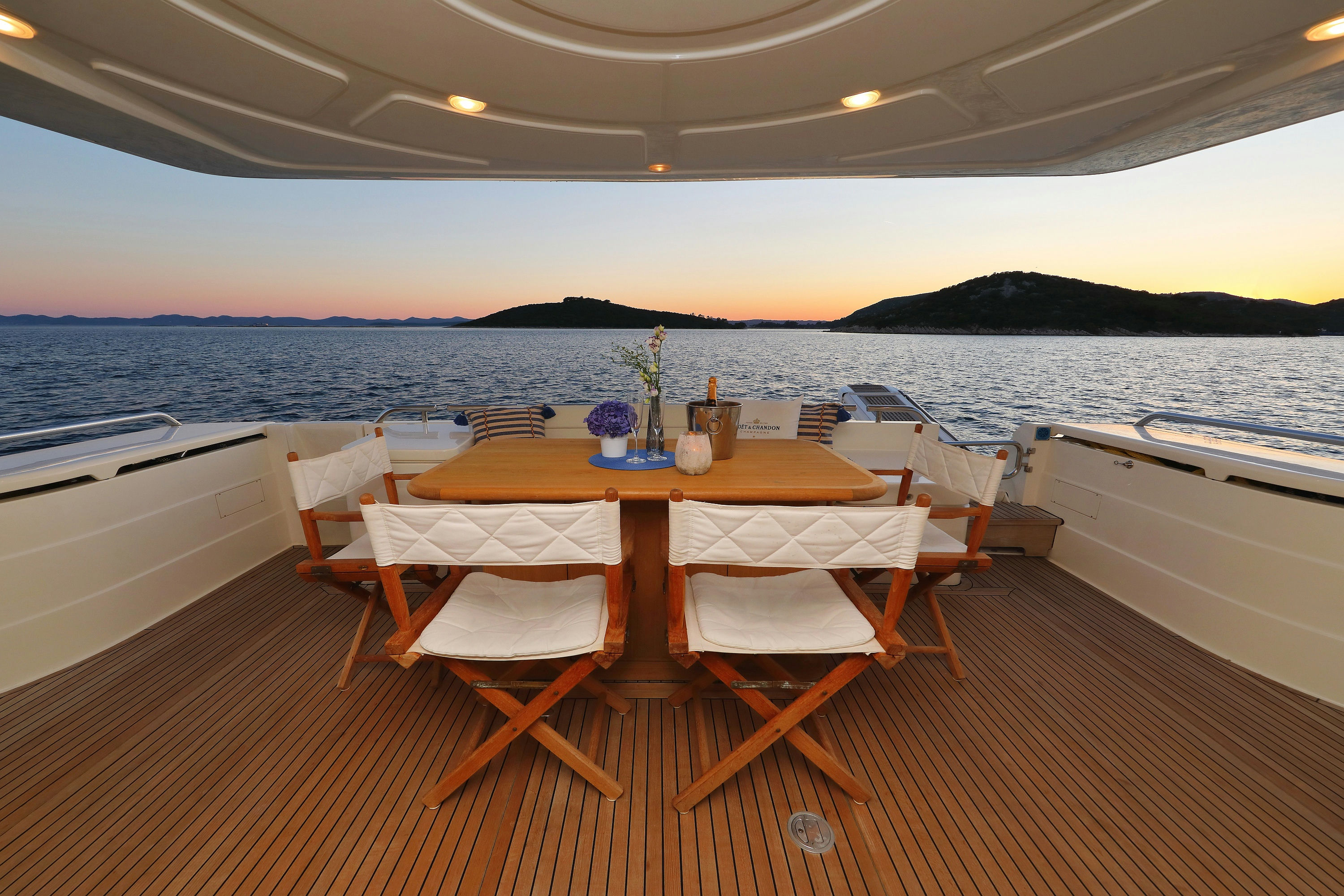 Ferretti681 Aftdeck sunset1 Dubrovnik Charter