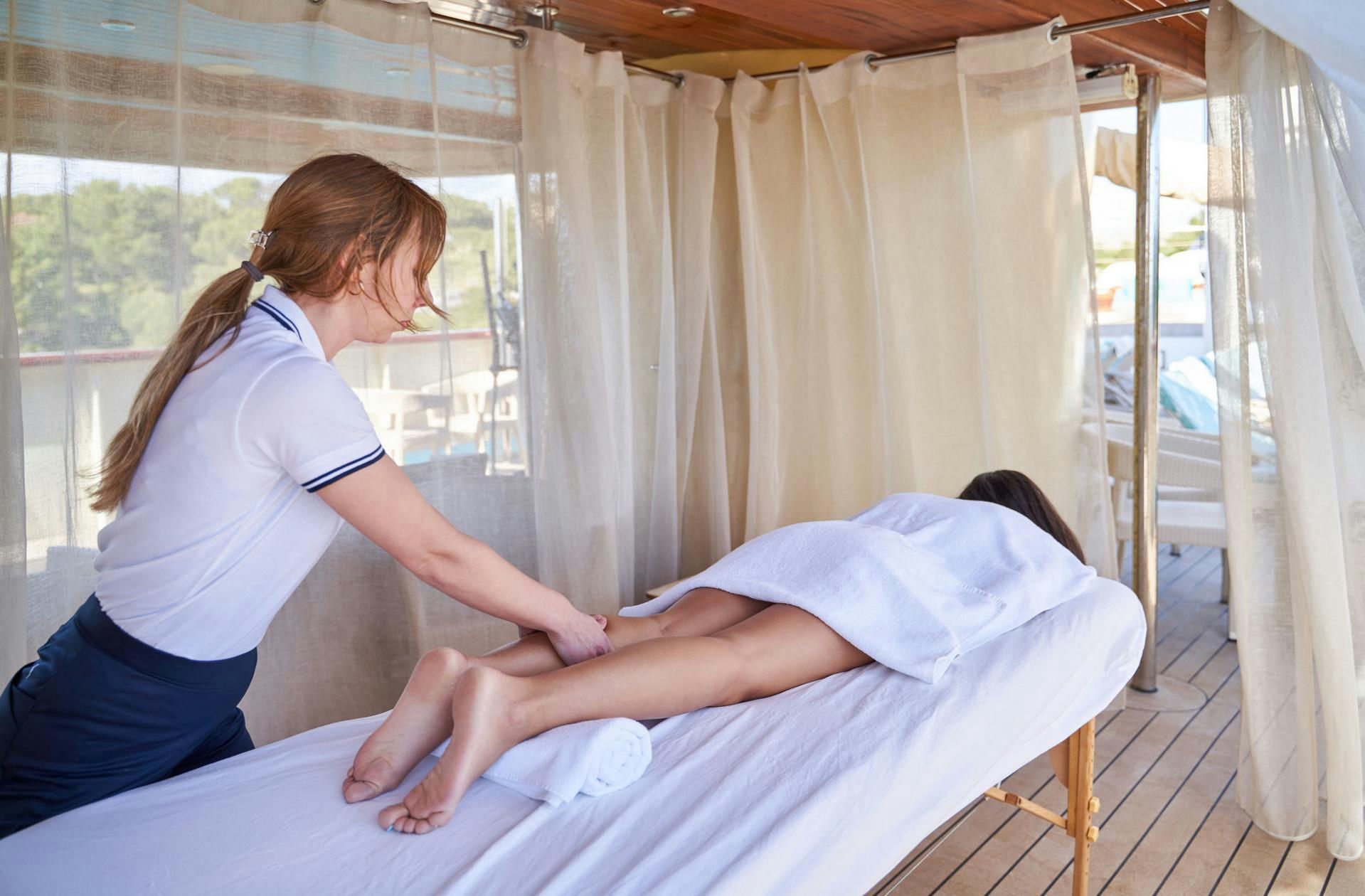 Interior Casablanca image 15