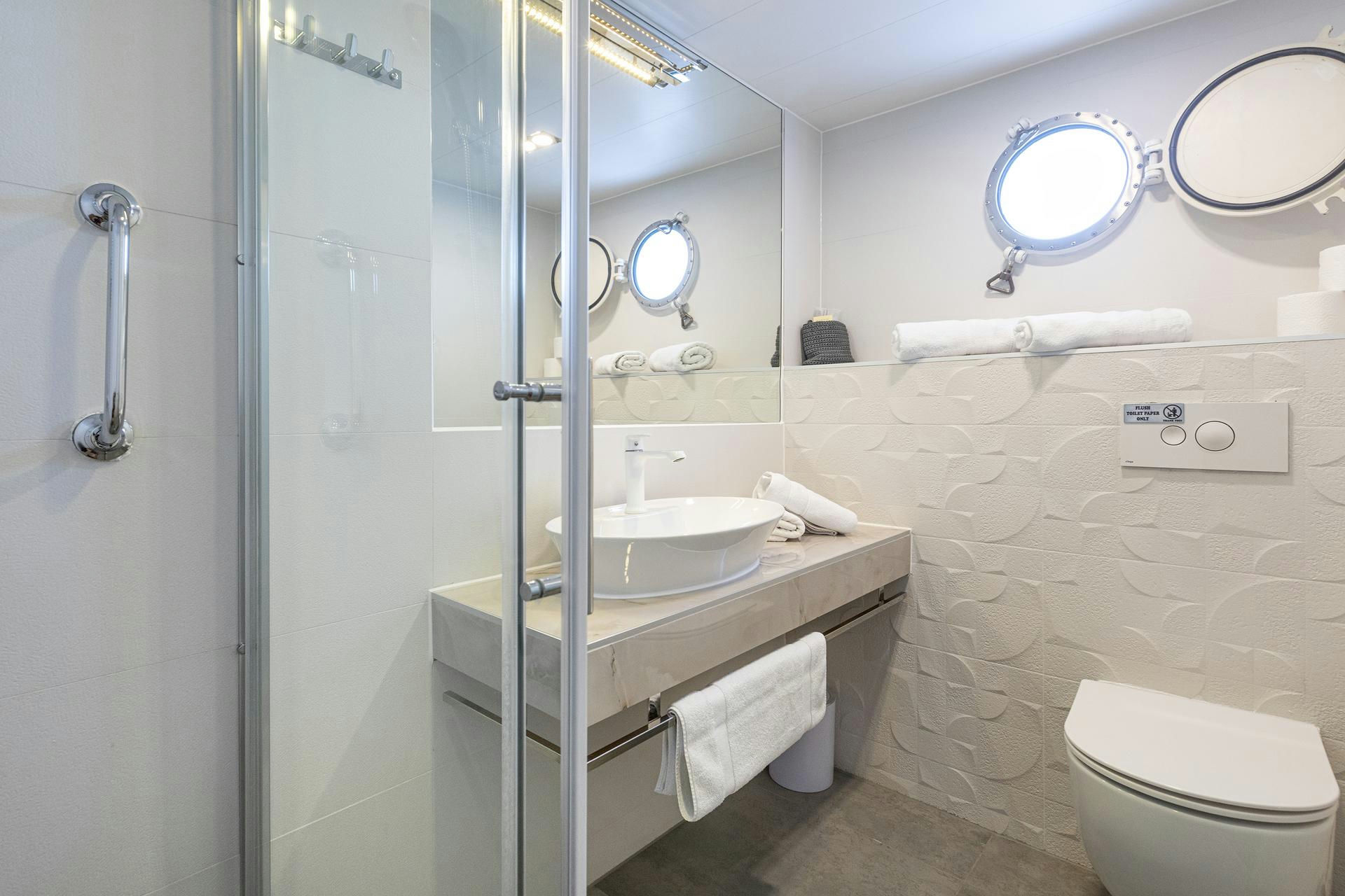 Interior Yolo image 28