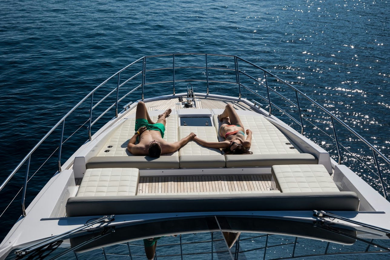 Exterior AZIMUT 66 image 2