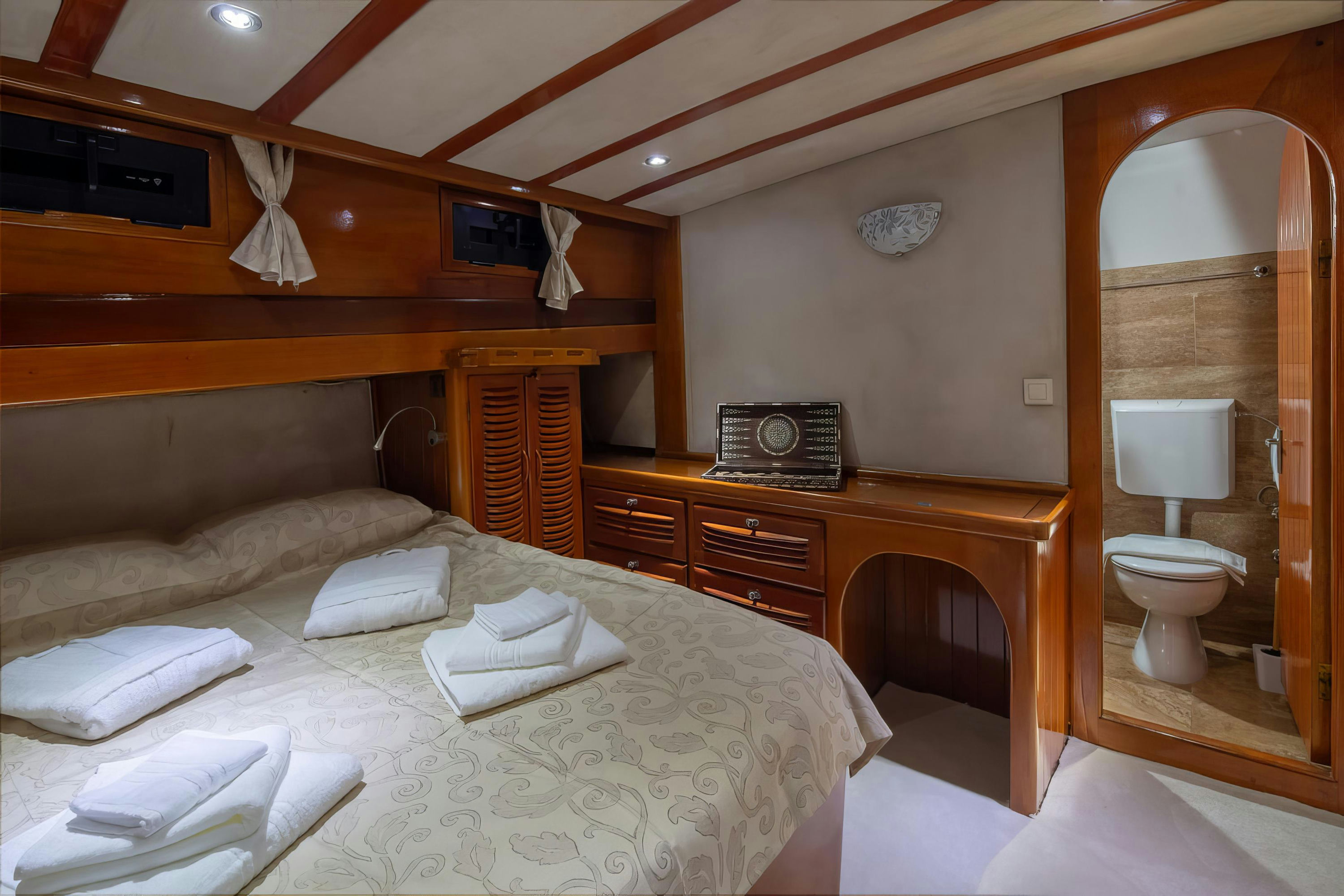 Interior ELEGANZA image 18