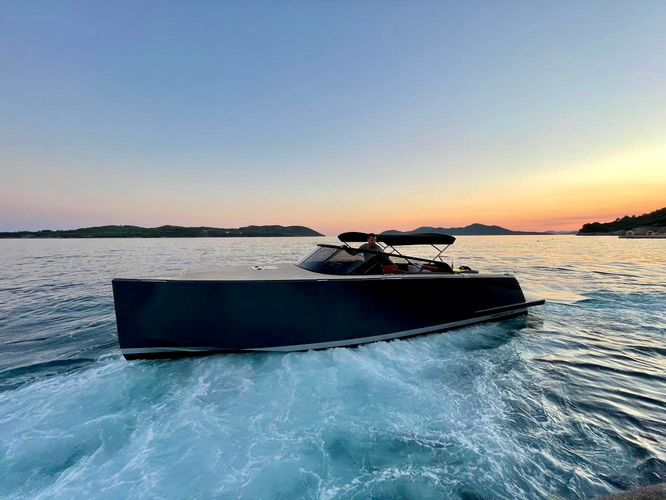 Vandutch 32 charter in Croatia