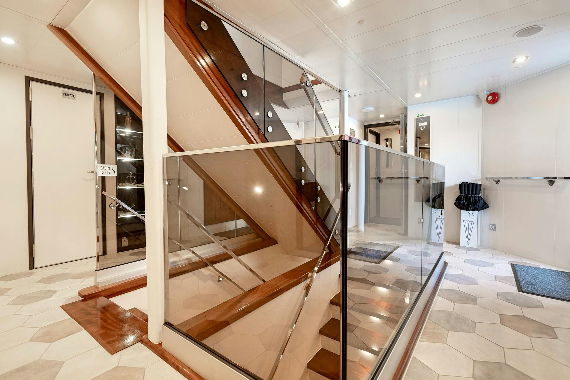 Interior Yolo image 29