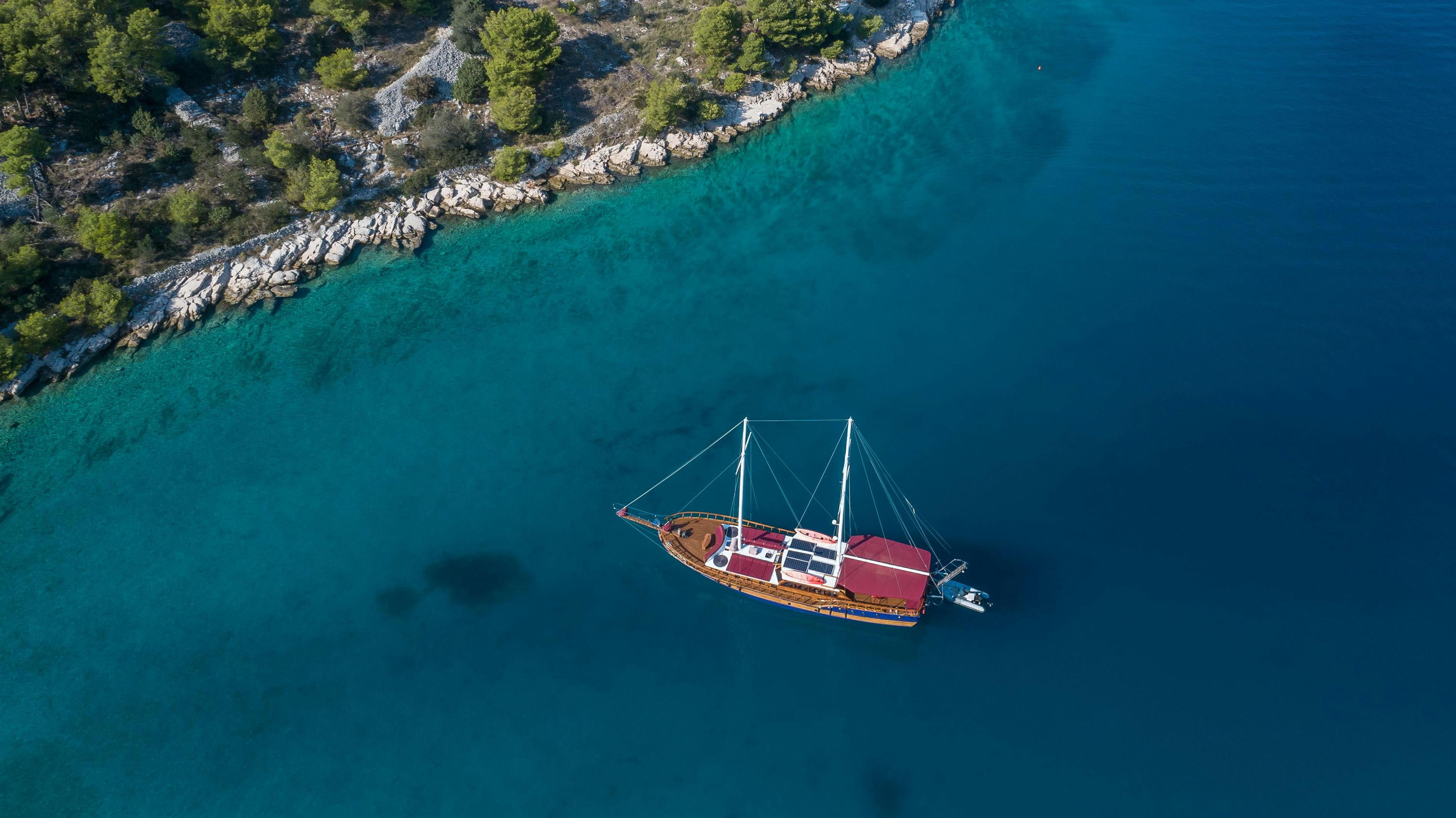 008 Gulet TANGO air min