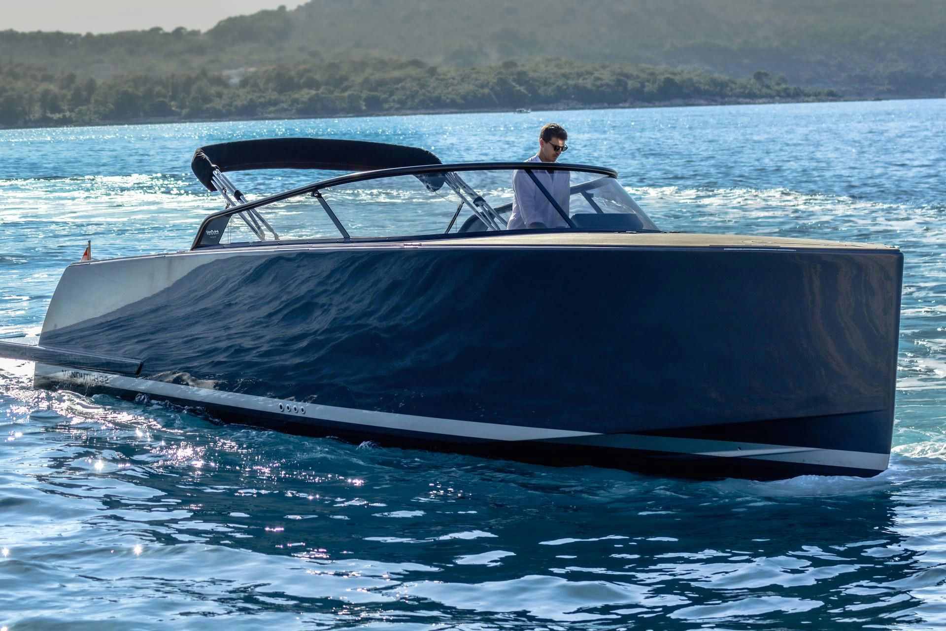 HERMES BOAT 34 topaz faceai sharpen