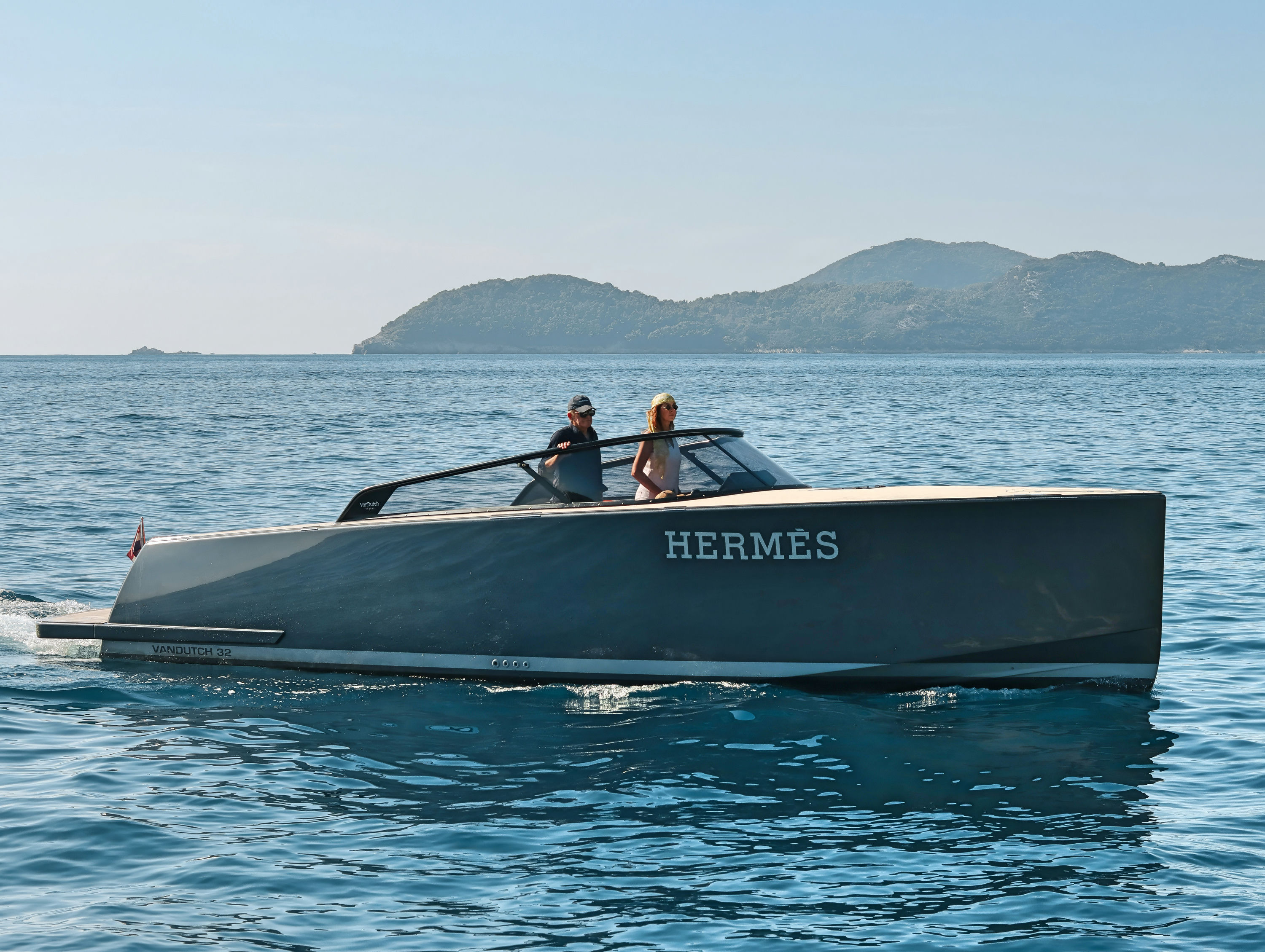 VanDutch 32 photo 11