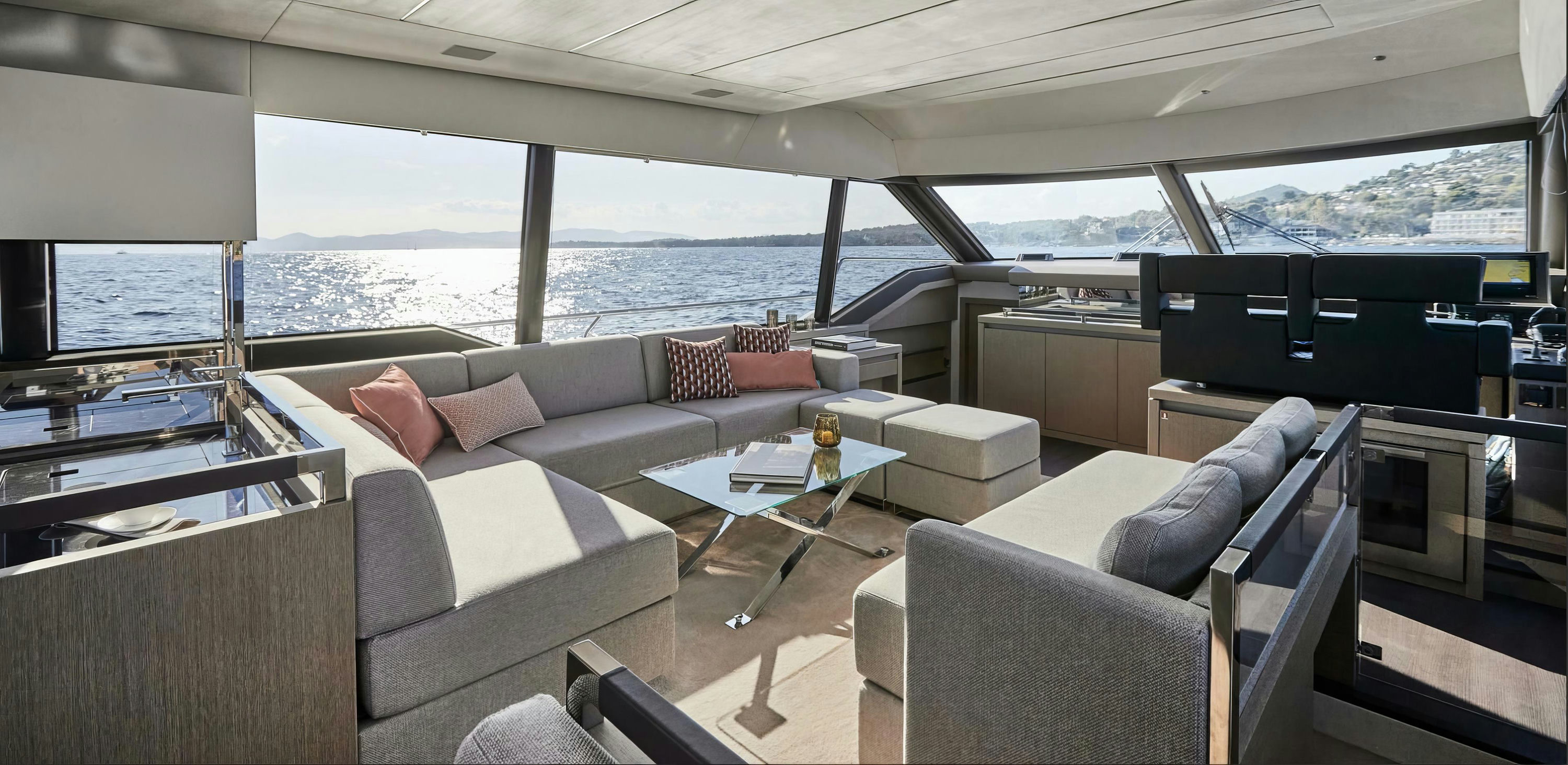 Interior PRESTIGE 690 image 11