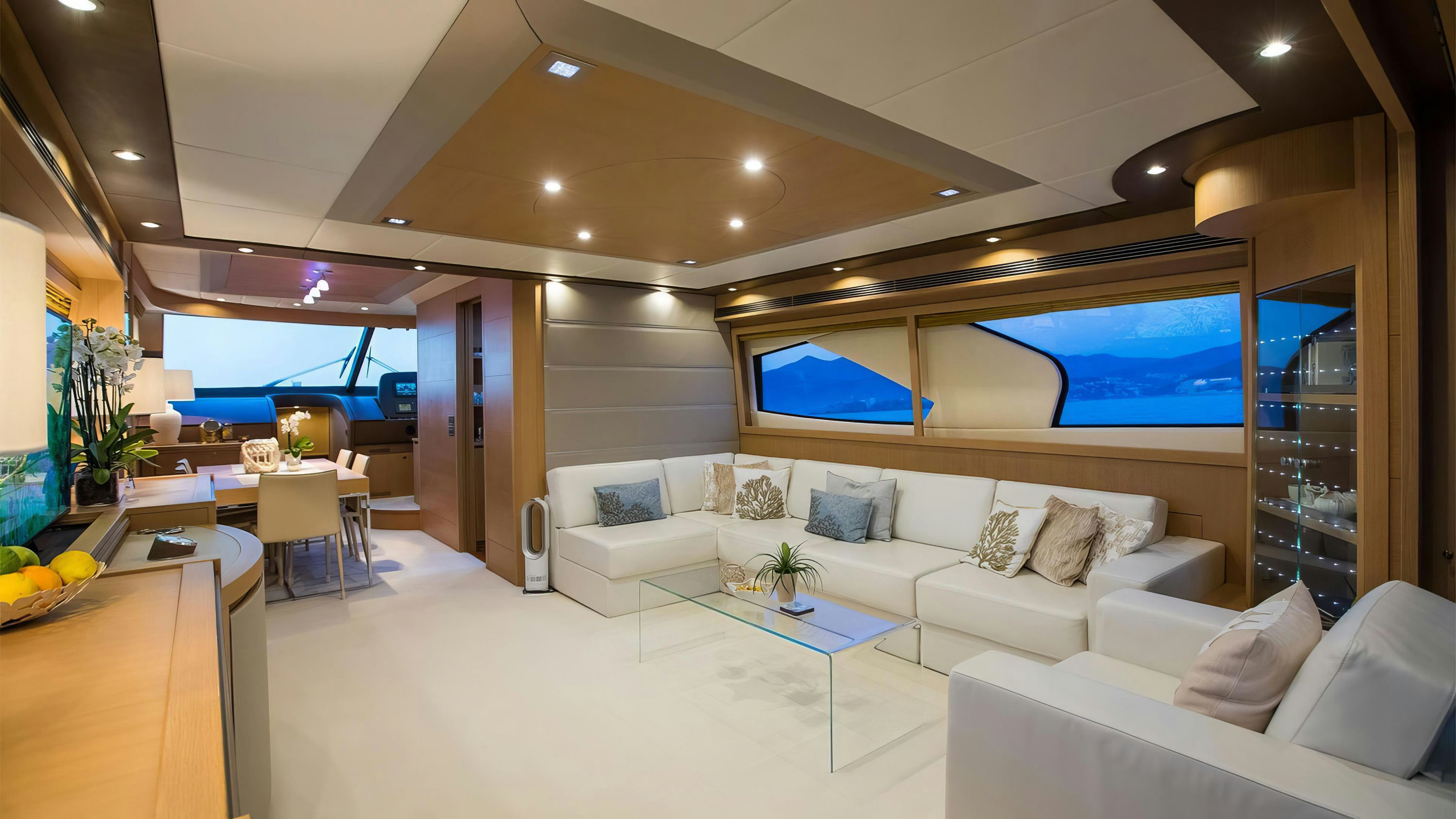 Interior Filippetti F76 image 17