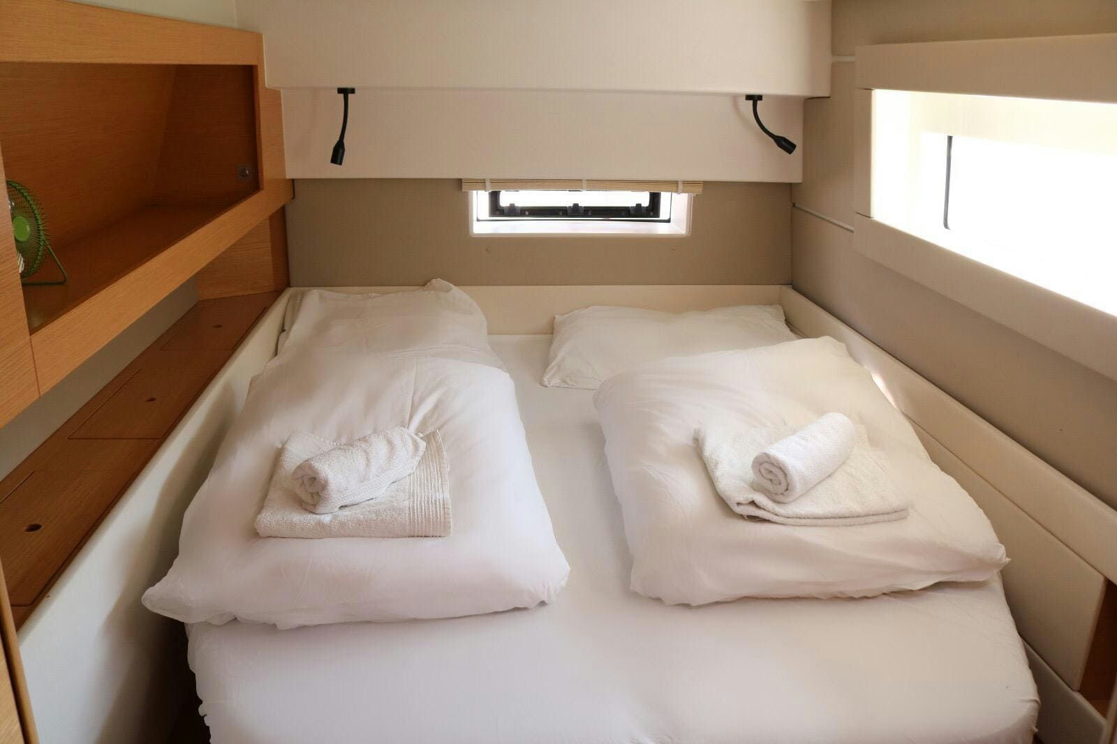 Interior Nautitech 46 image 8