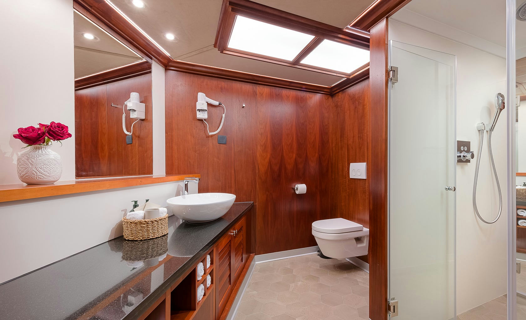 Interior Lady Gita image 17