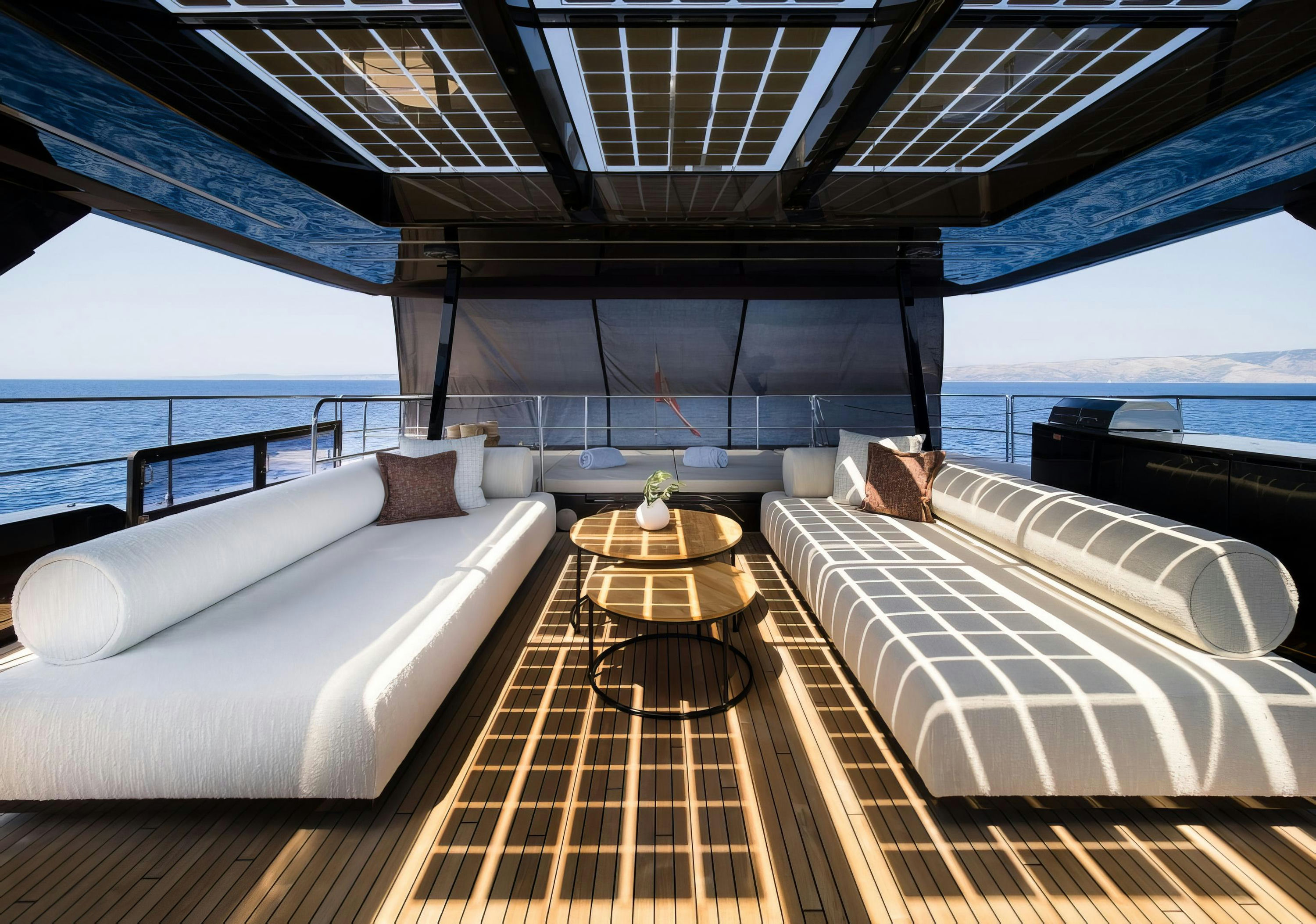Exterior SUNREEF 70 POWER image 4