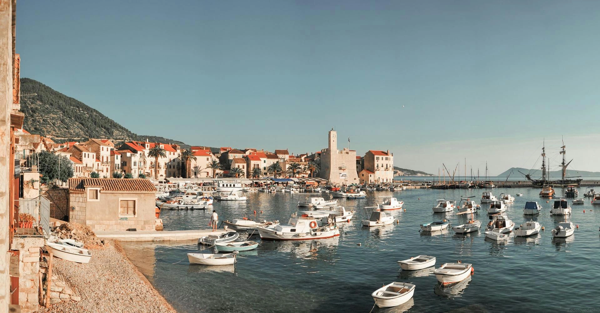 Day trip to Vis (from Hvar, Brač or Split) route cover