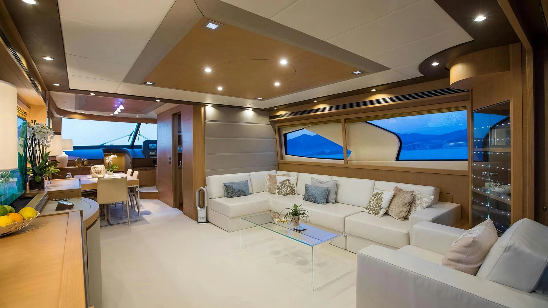 Interior Filippetti F76 image 17