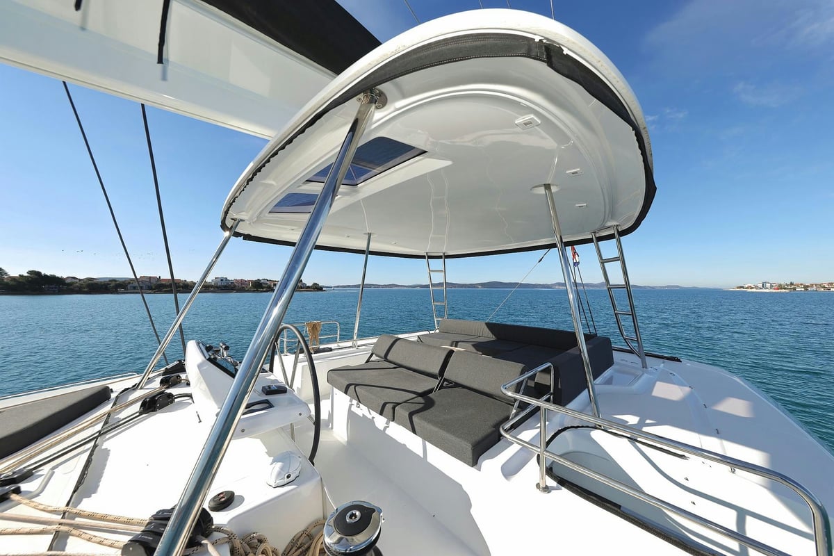 Exterior Lagoon 51 image 5