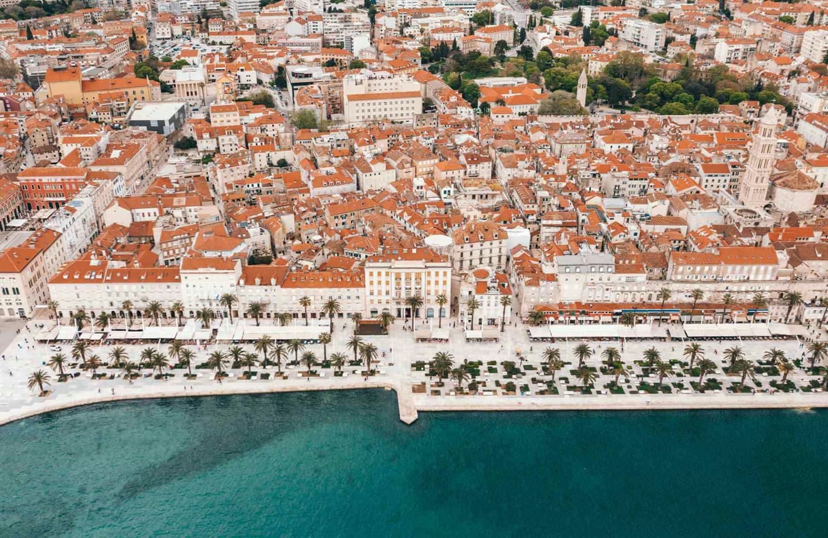 Transfer to Hvar/ Brac/ Montenegro route cover