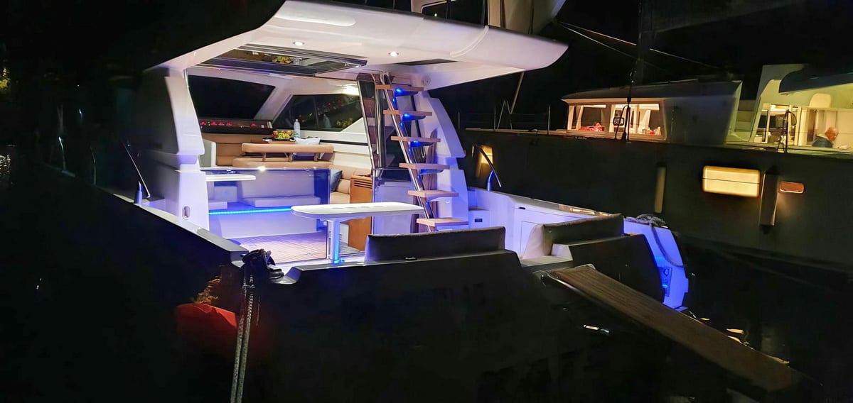 Exterior Ferretti 43 image 8
